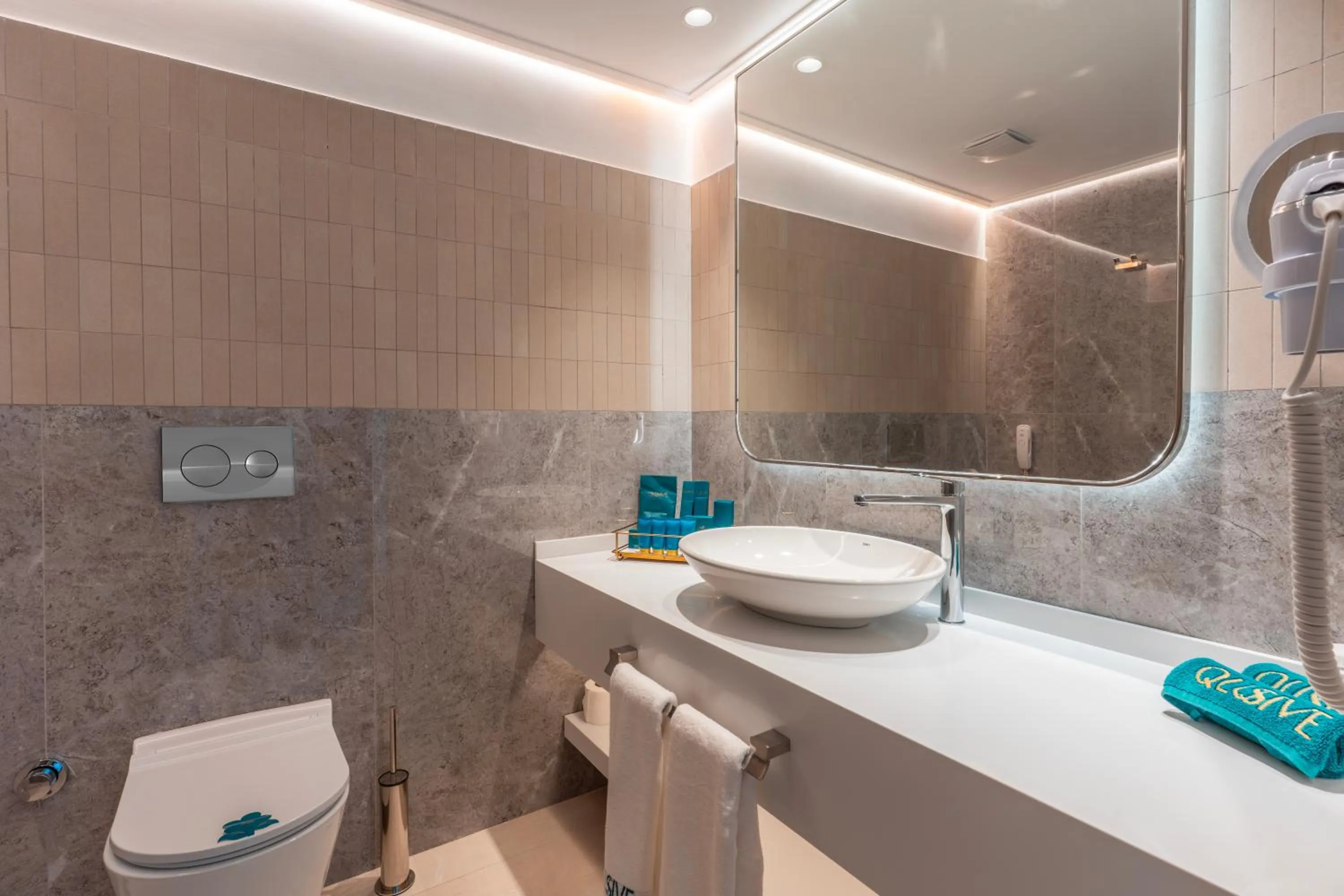 Bathroom in Qlusive Hotel