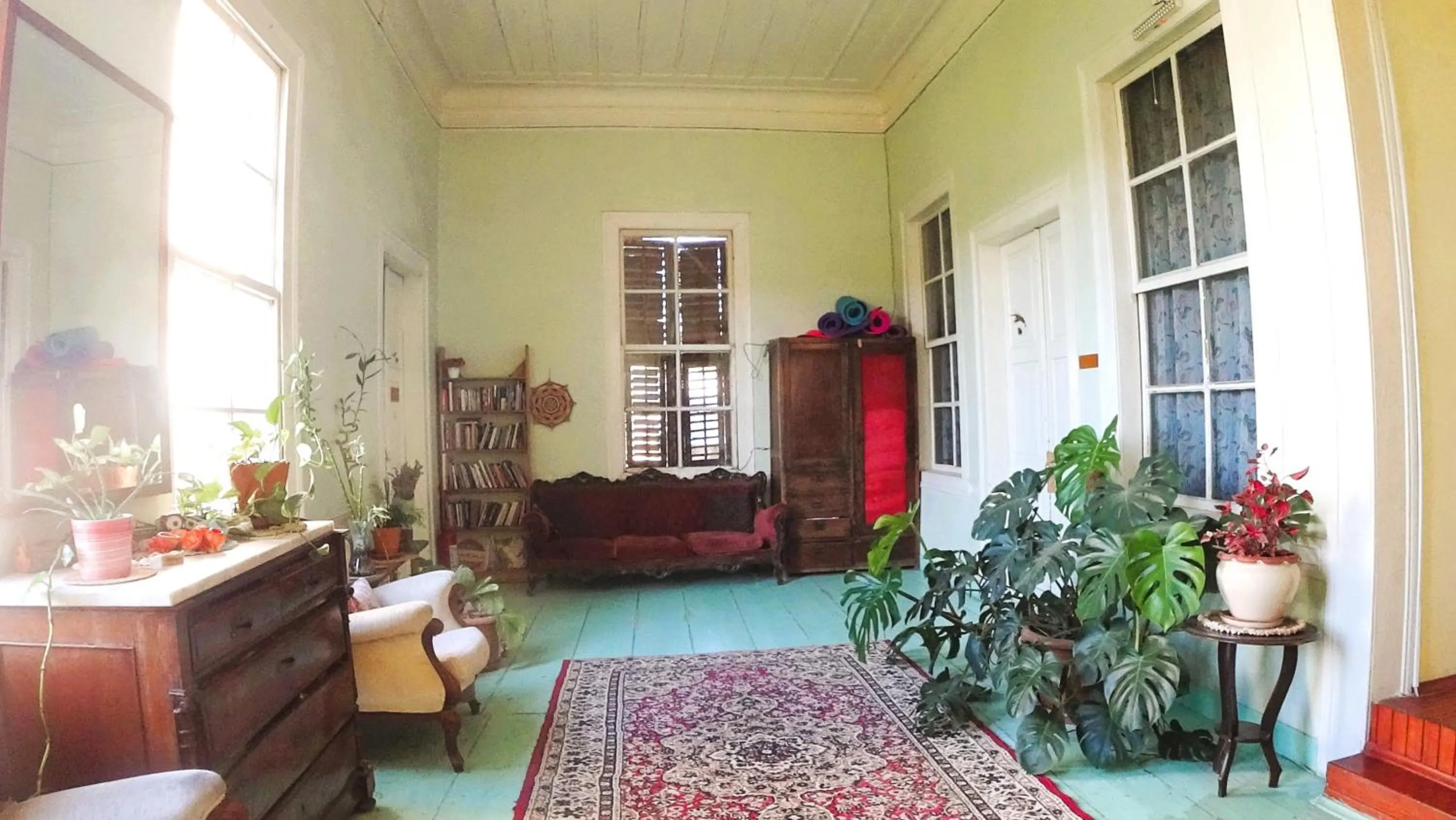 Lotus Garden Hostel Izmir