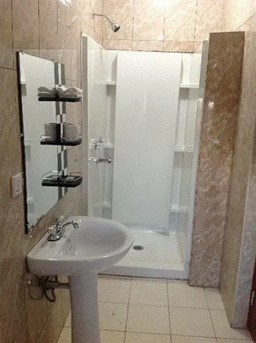 Shower in ShaMooL Hotel
