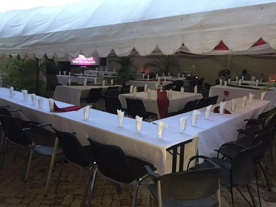 Restaurant/places to eat in ShaMooL Hotel