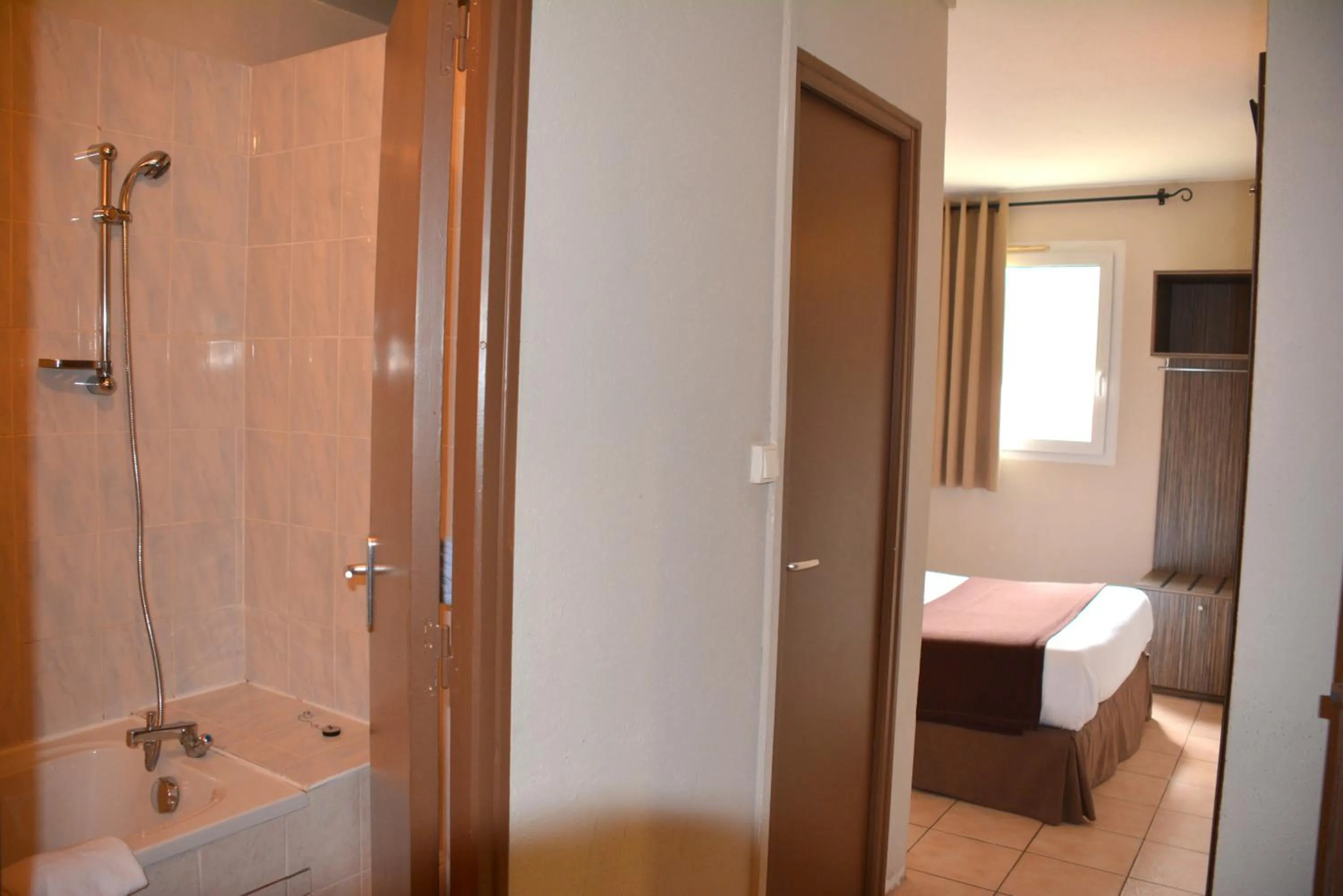 Bedroom, Bed in Hôtel Le Floreal