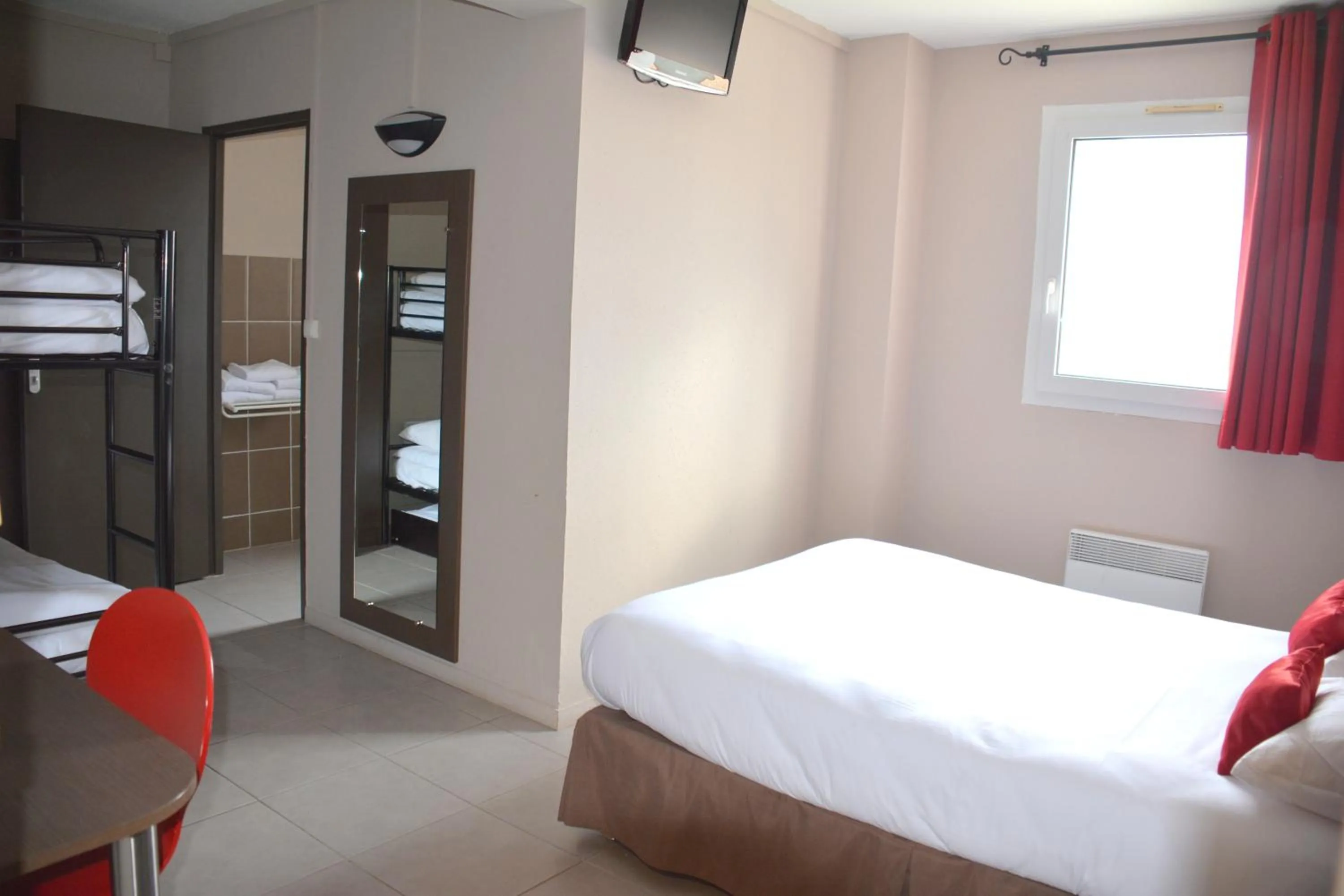 Bedroom, Bed in Hôtel Le Floreal