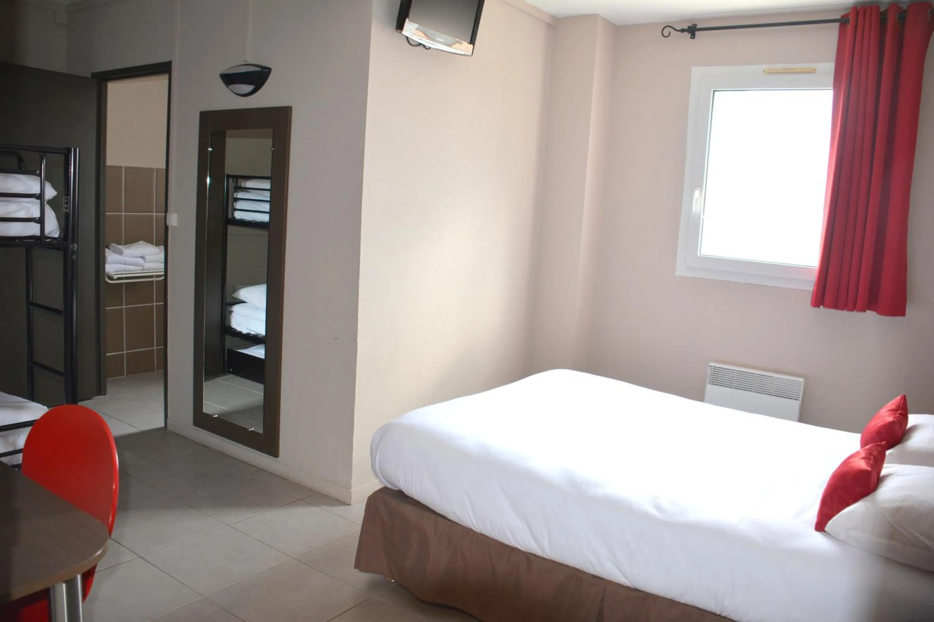 Bedroom, Bed in Hôtel Le Floreal