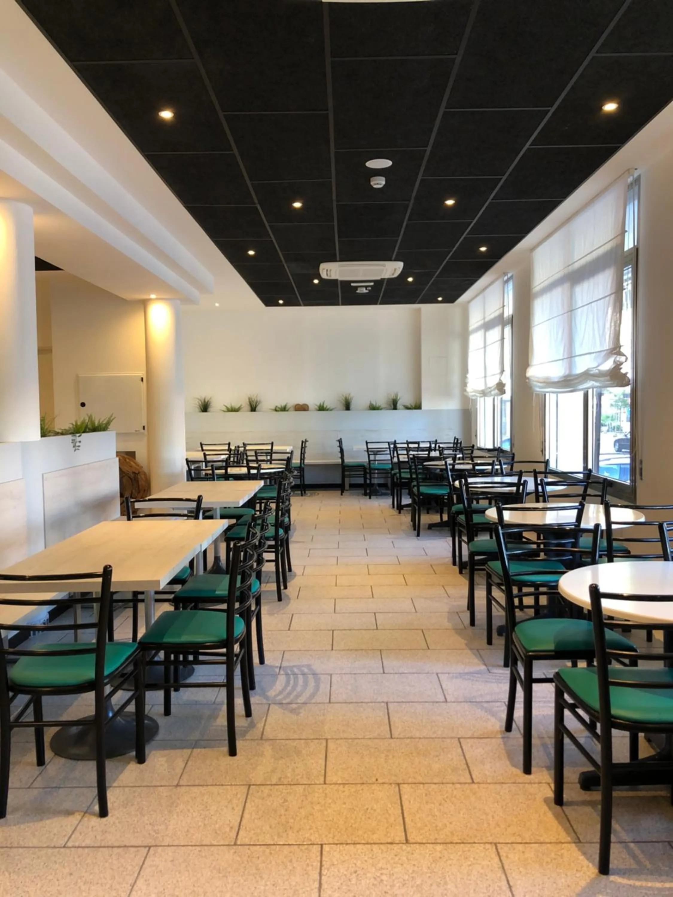 Restaurant/places to eat in Hotel ALDEBARAN