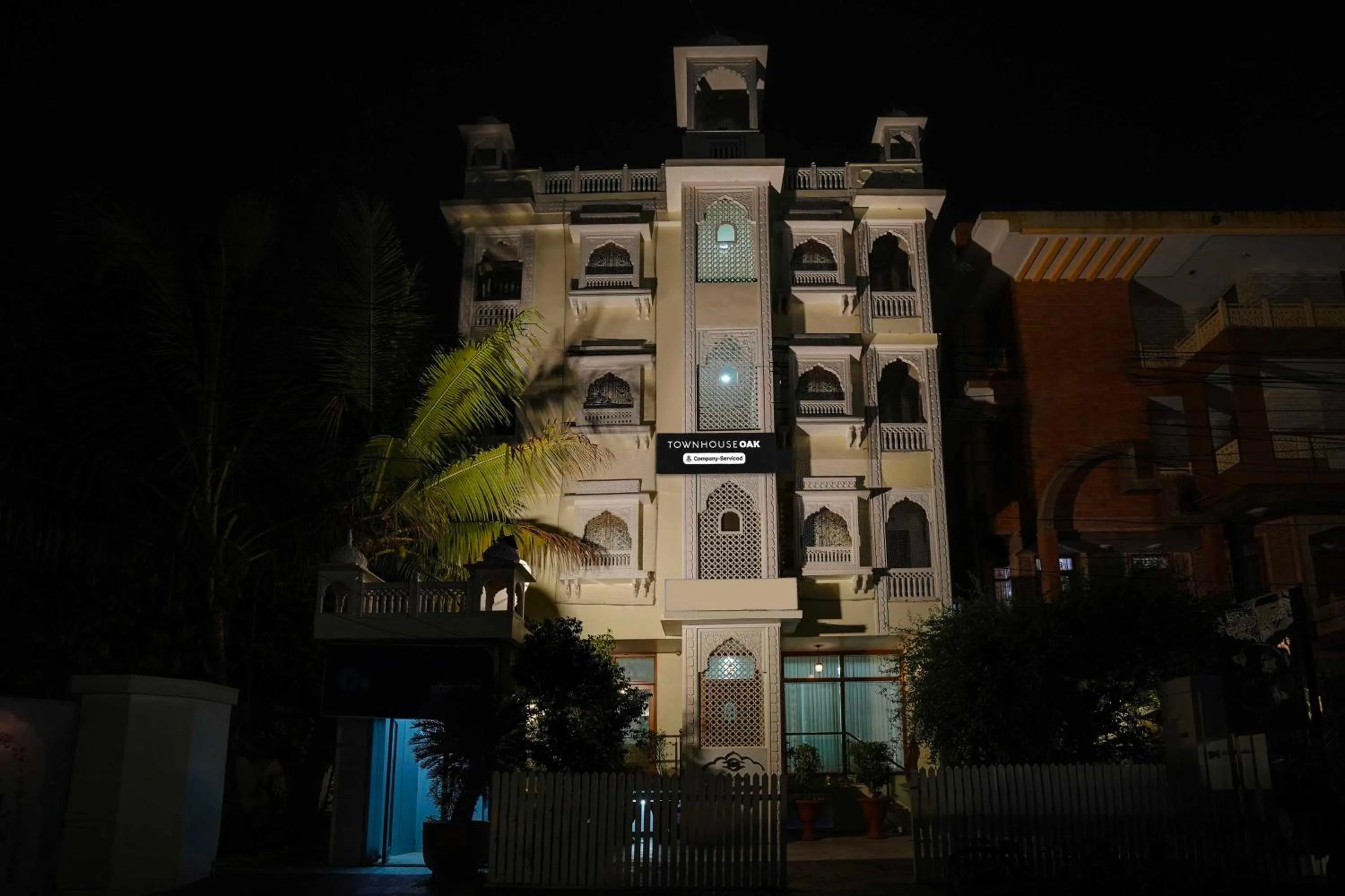 Townhouse Oak Durgapura Railway Junction