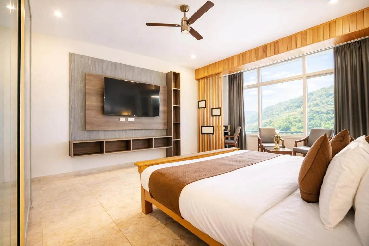 Bed in The Landour Wood House