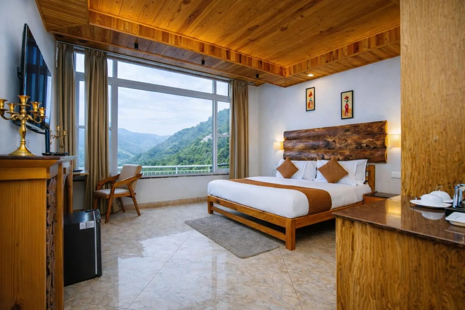 Bed in The Landour Wood House