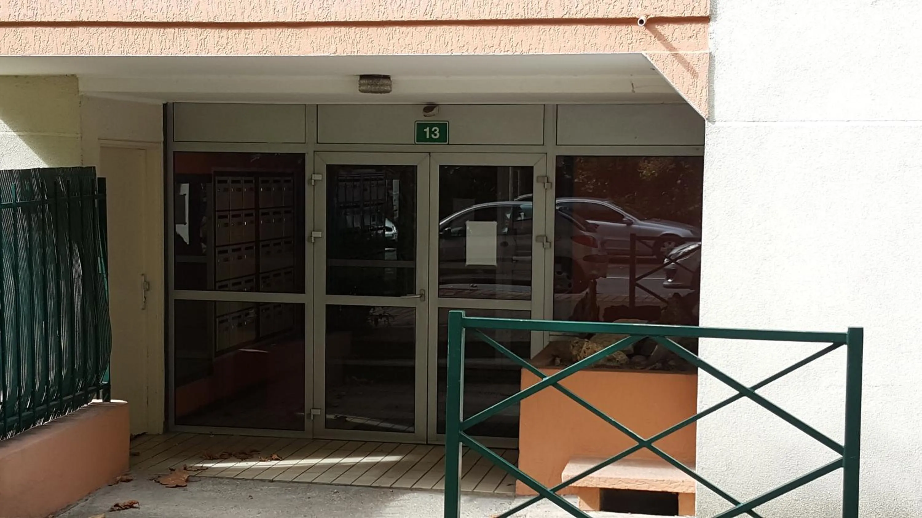 Property building in Le Marnois-Gare