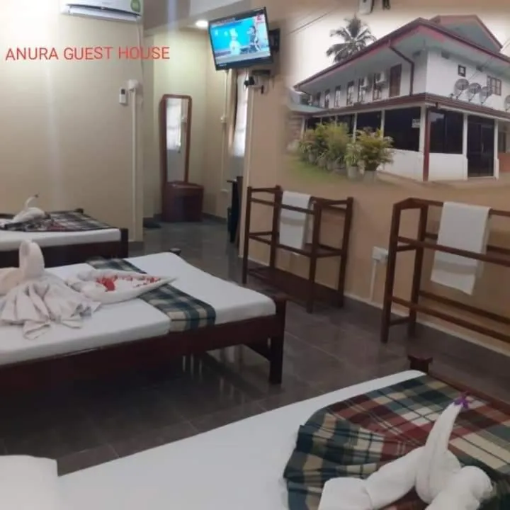Photo of the whole room, Bed in Anura Guest Inn