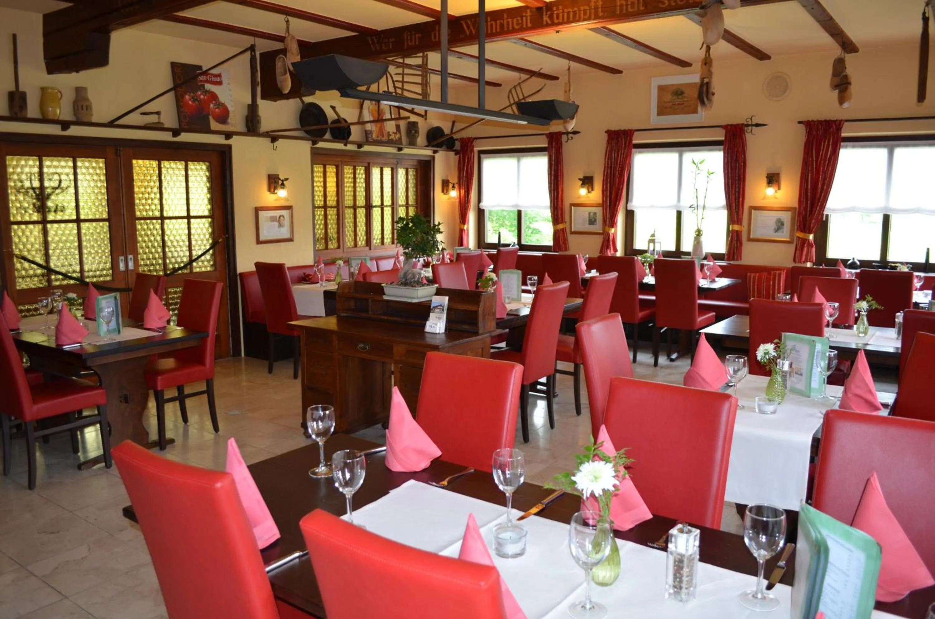 Restaurant/places to eat in Landhotel Zur Post