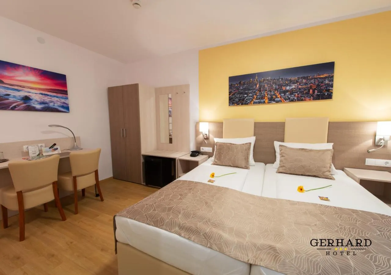 Photo of the whole room, Bed in Hotel Gerhard