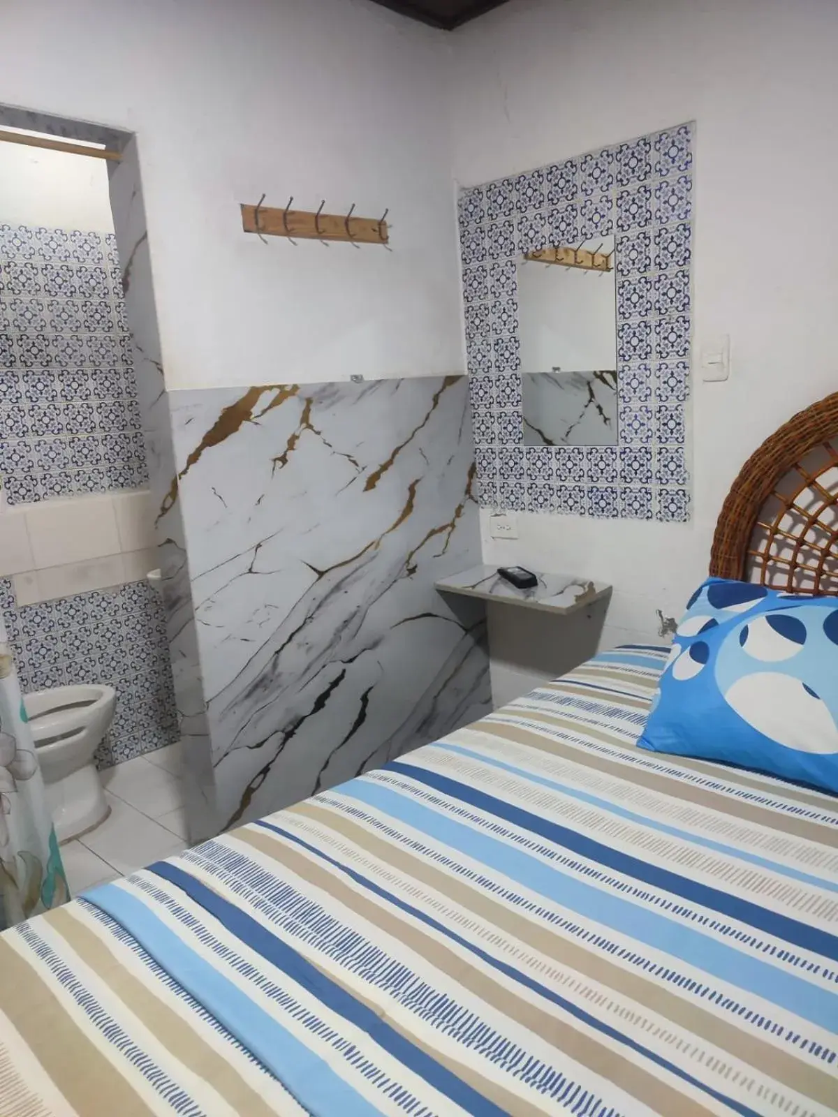 Double Room with Private Bathroom in Hostal Marhú Double Room with Private Bathroom in Hostal Marhú
