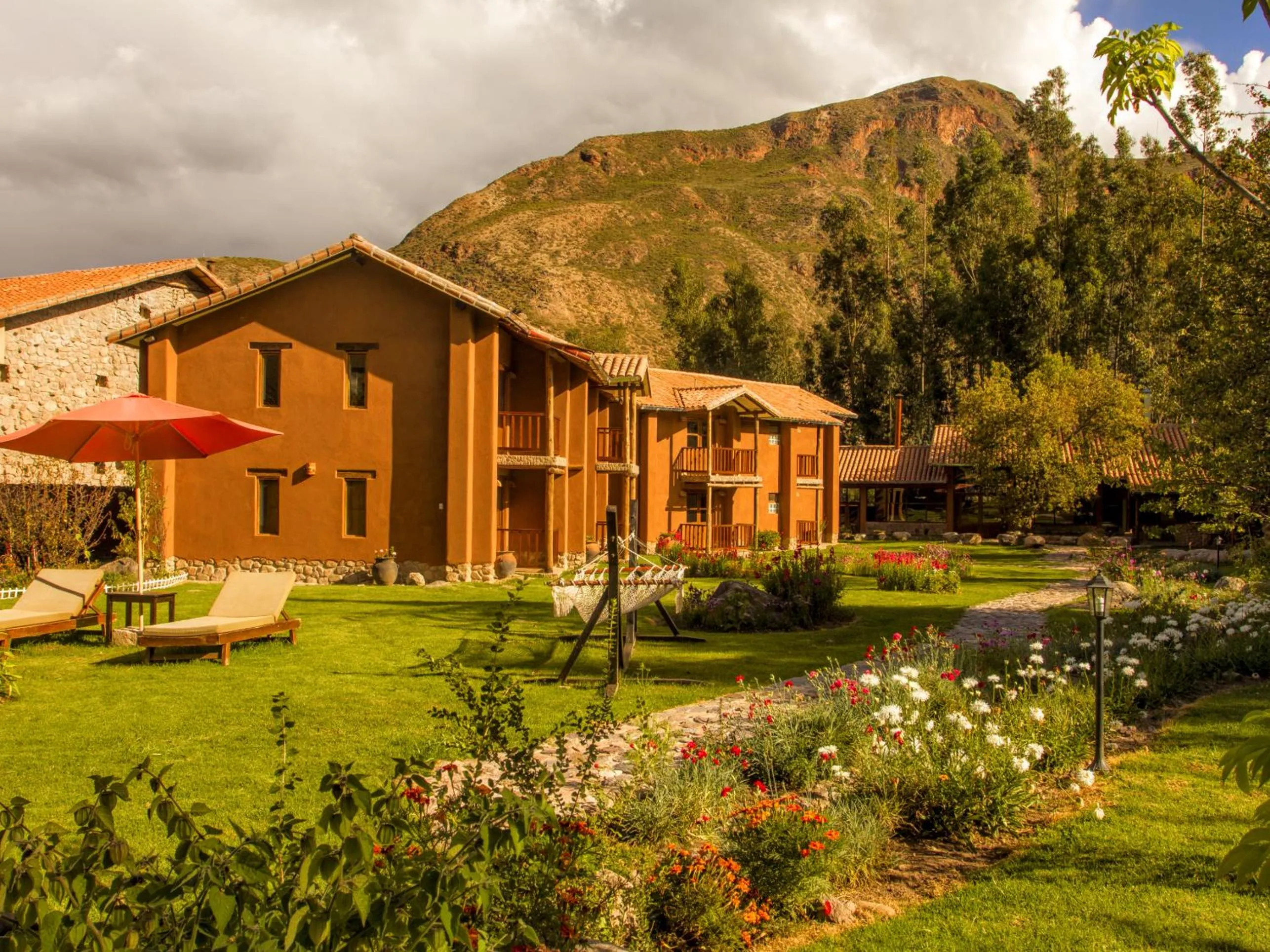 Garden in Lizzy Wasi Urubamba