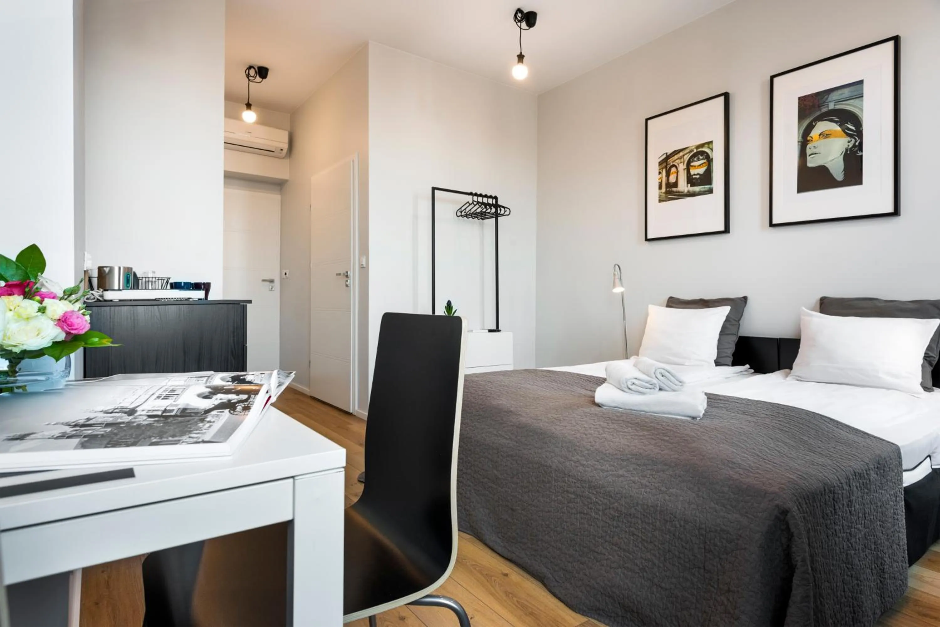 View (from property/room), Bed in Krakow B&B