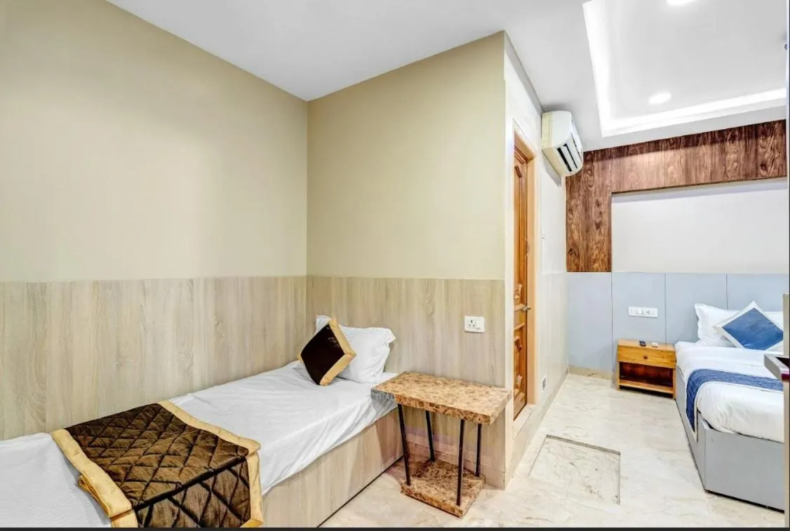 View (from property/room), Bed in Wooden Park Hotel - Near DLF IT Park