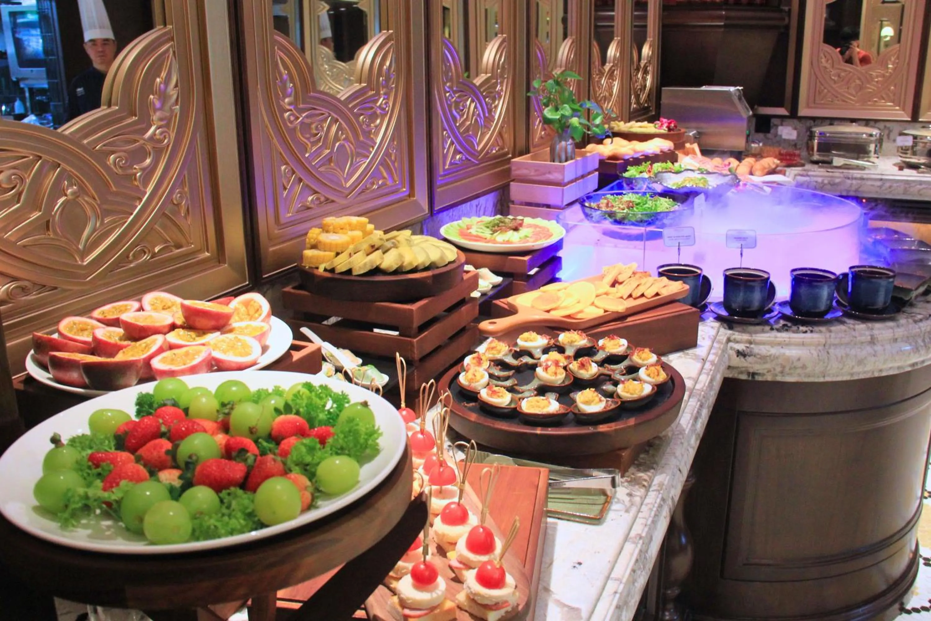 Food and drinks in Tonkin Luxury Boutique Hotel & Spa