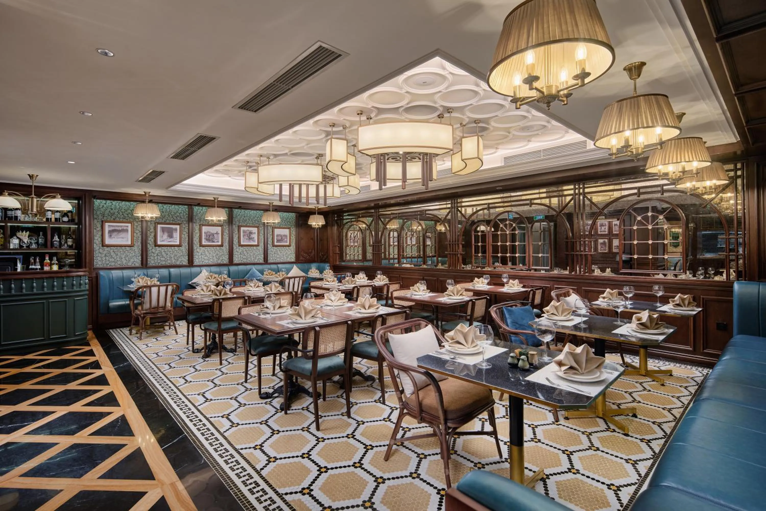 Restaurant/places to eat in Tonkin Luxury Boutique Hotel & Spa