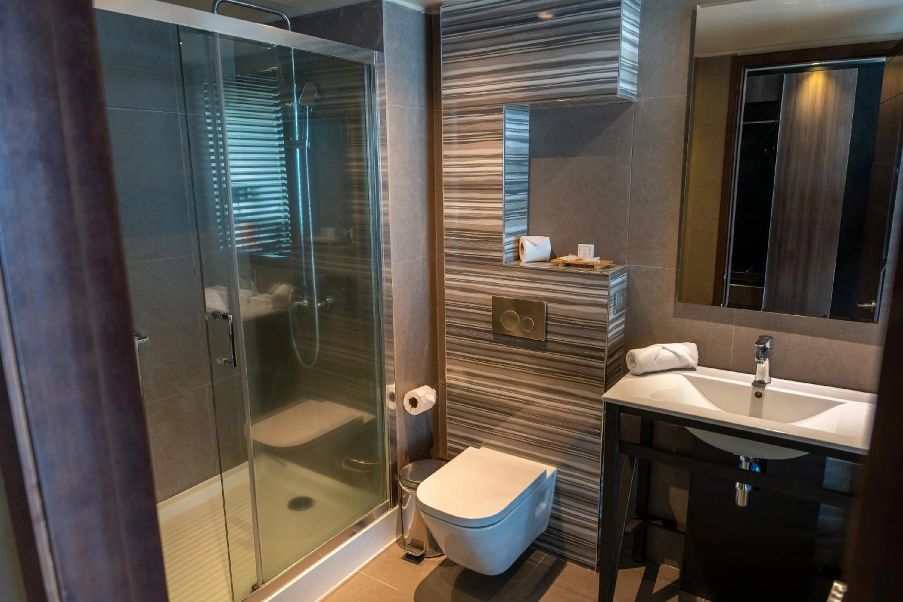 Shower in Hotel Terrado Cavancha