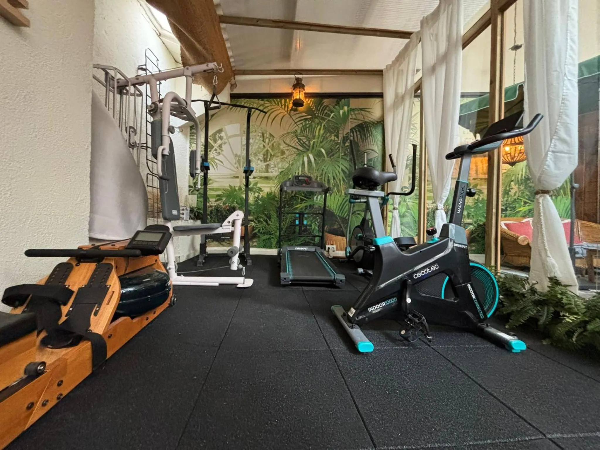 Fitness centre/facilities in Hotel Life Gran Via - Tropical garden