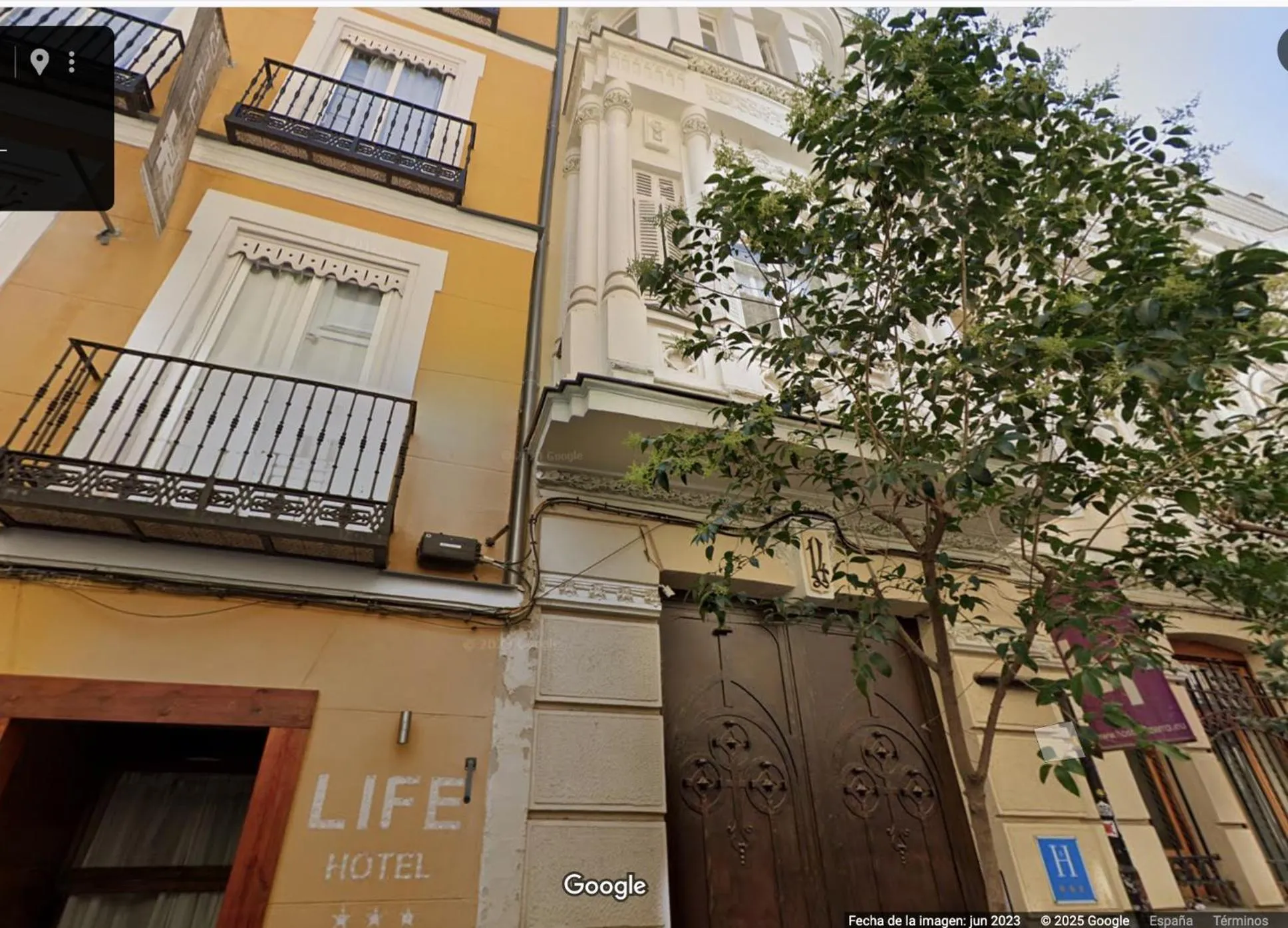 Property building in Hotel Life Gran Via - Tropical garden