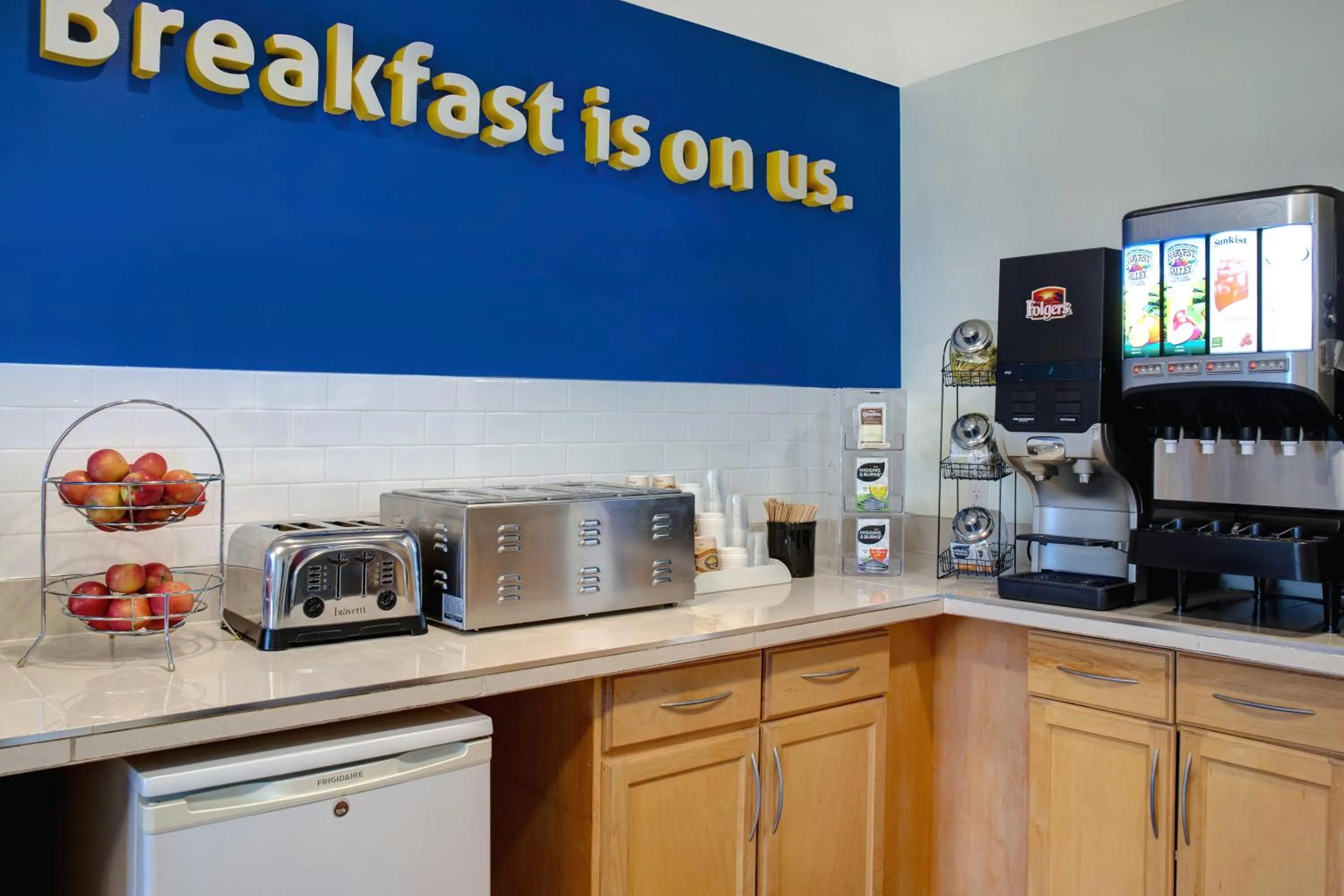 Breakfast in Days Inn by Wyndham Whitecourt