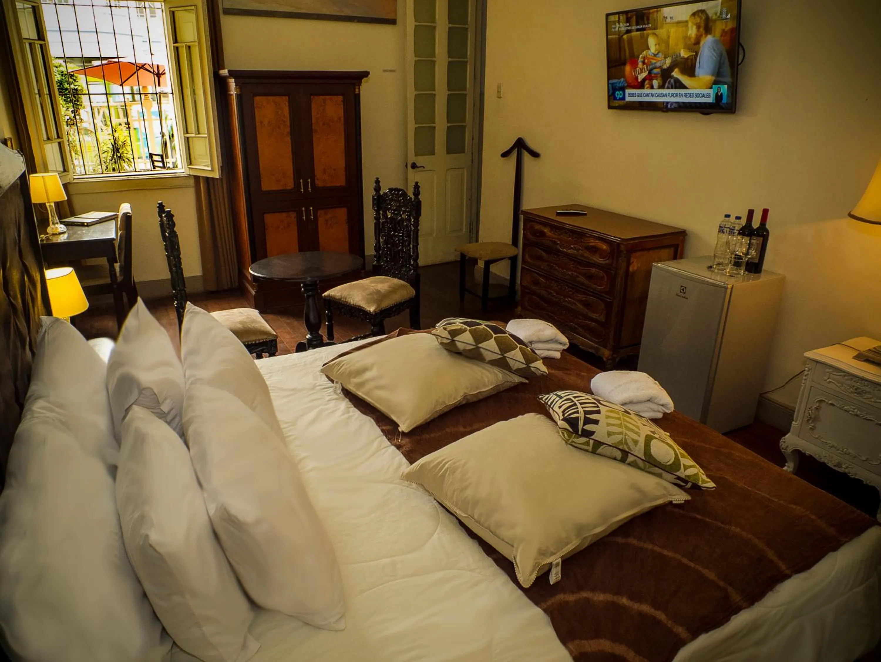 Photo of the whole room, Bed in Casa Falleri Boutique Hotel