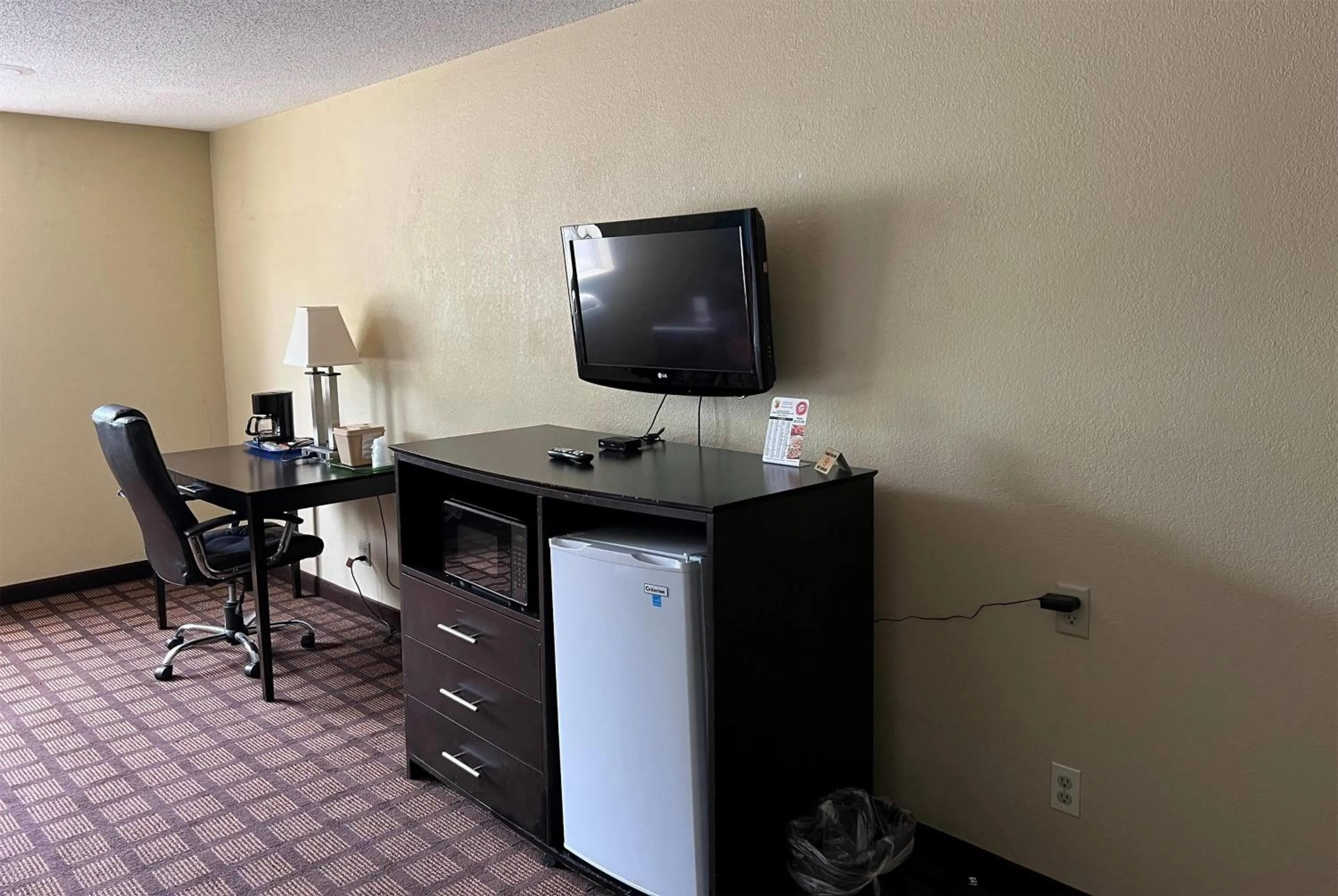 Photo of the whole room in Super 8 by Wyndham Whitewater WI