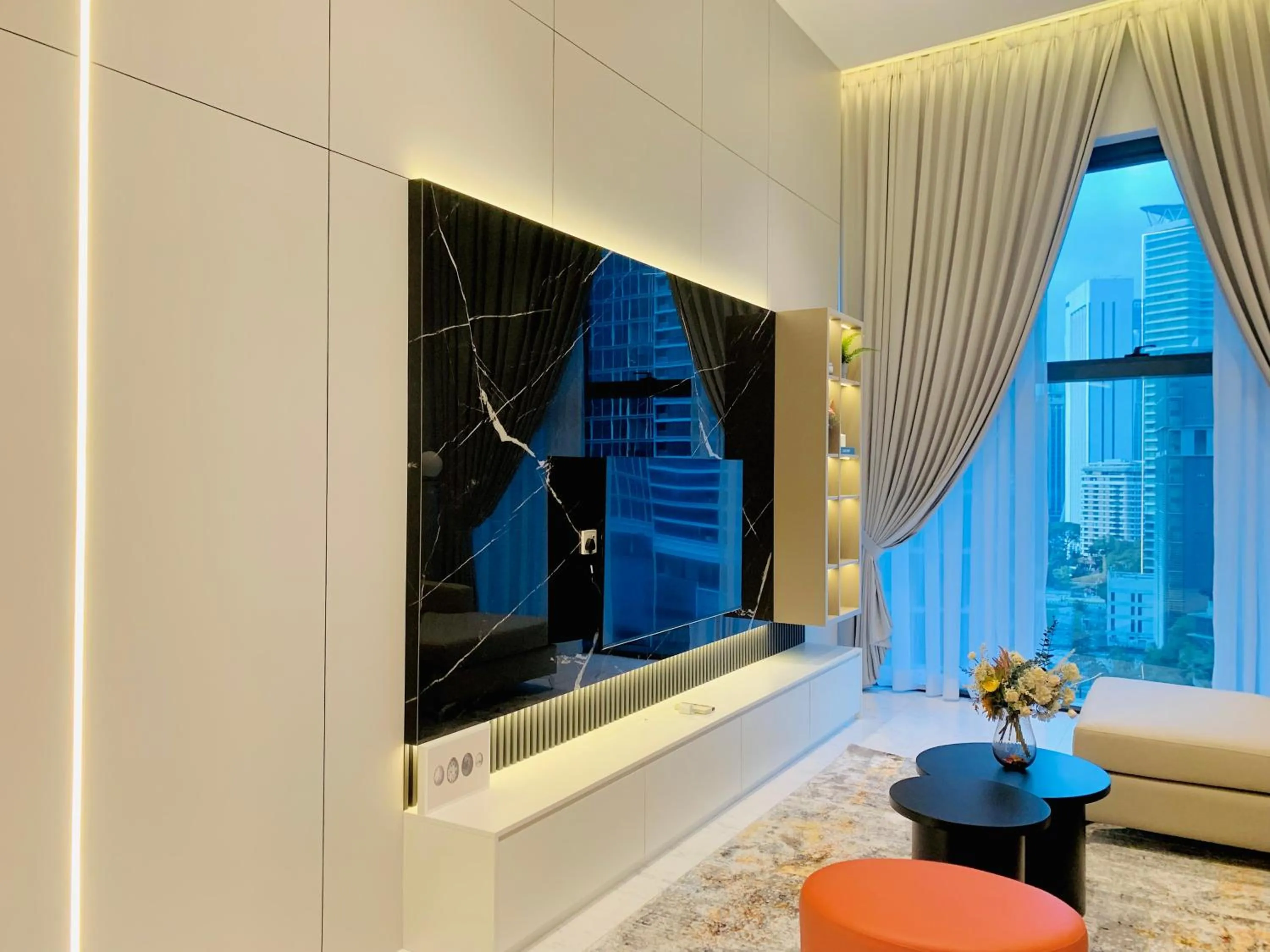 Communal lounge/ TV room in Eaton Residences By Luna