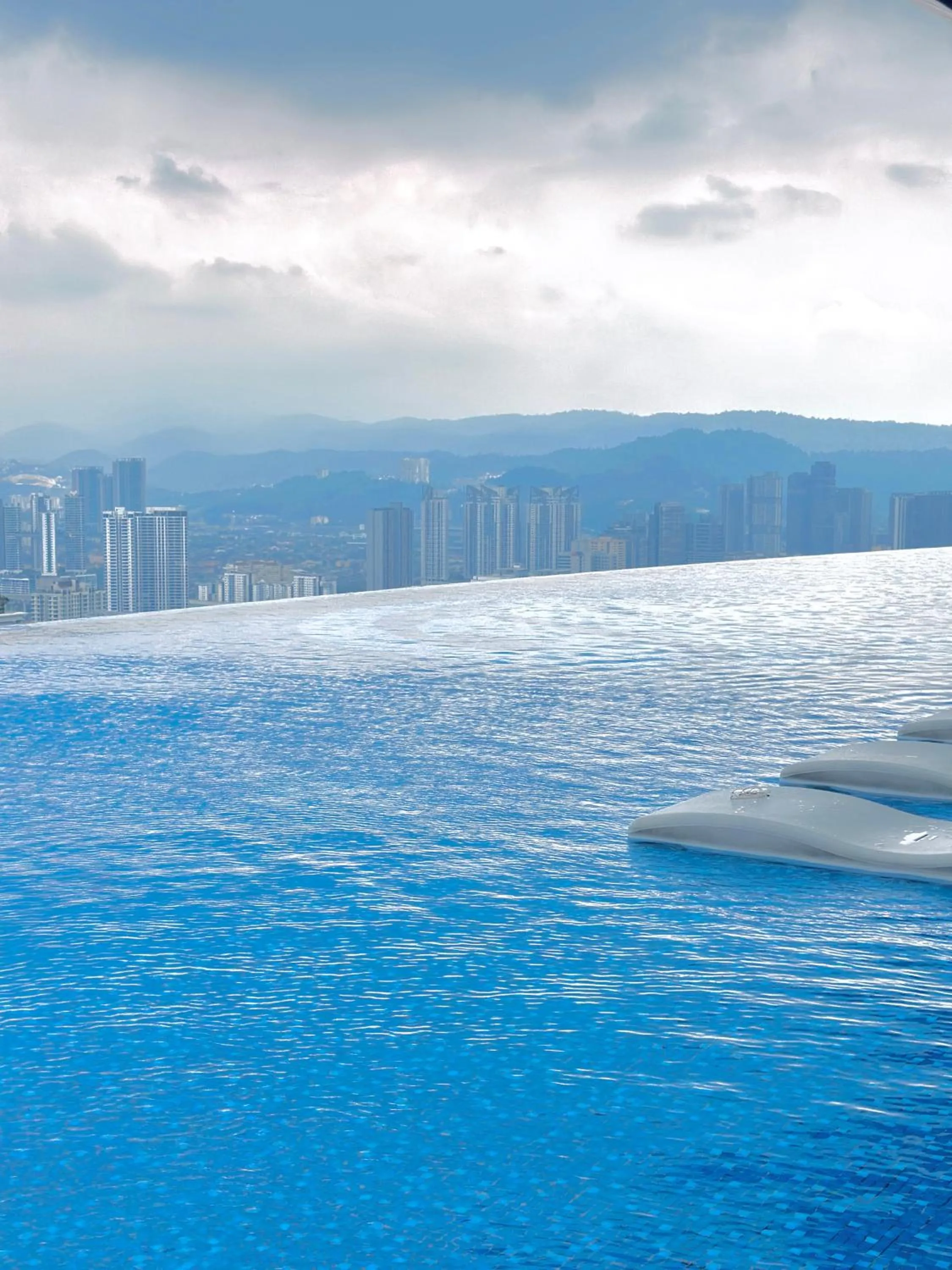 Nearby landmark in Eaton Residences By Luna