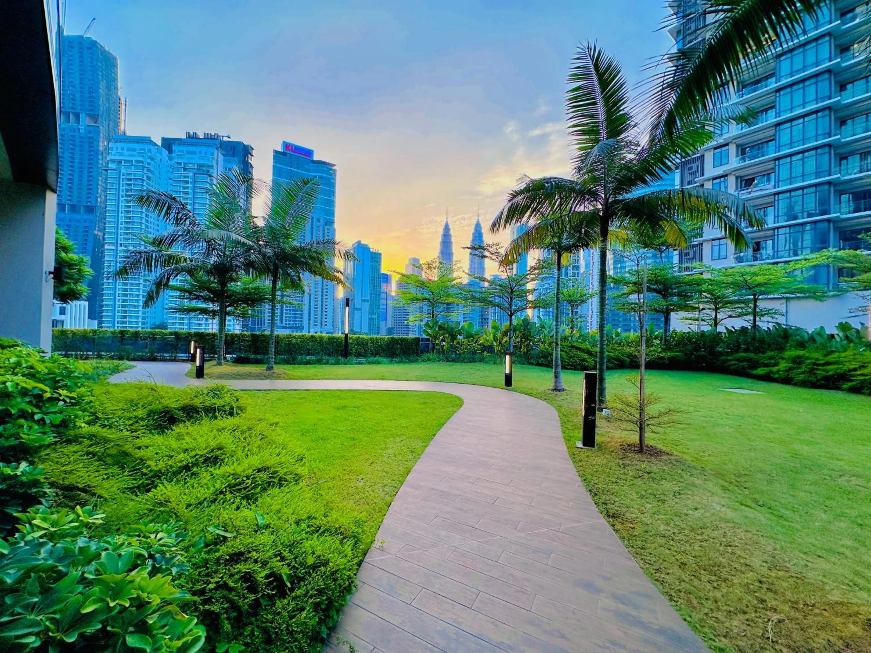 Day in Eaton Residences By Luna