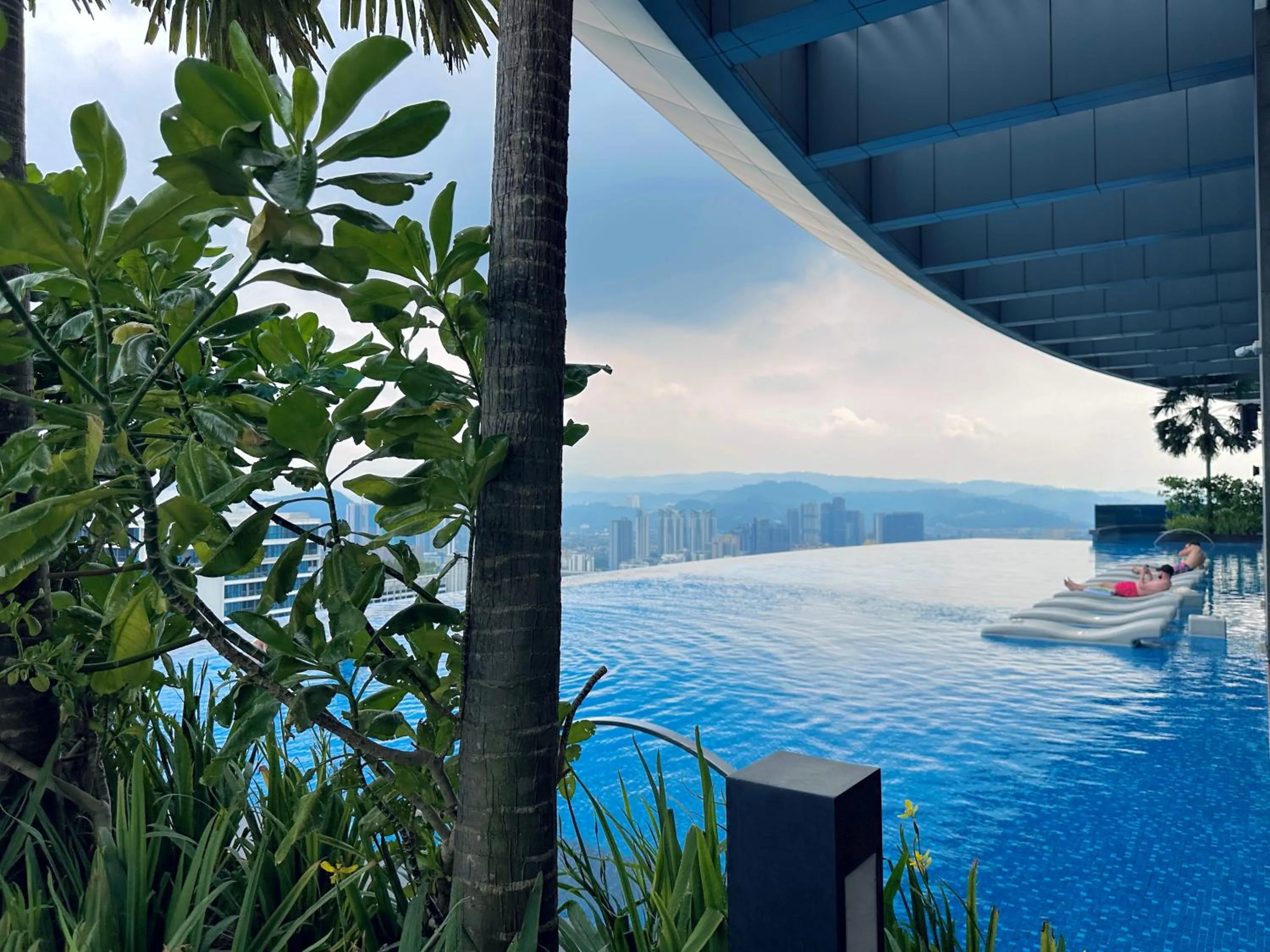 Natural landscape in Eaton Residences By Luna