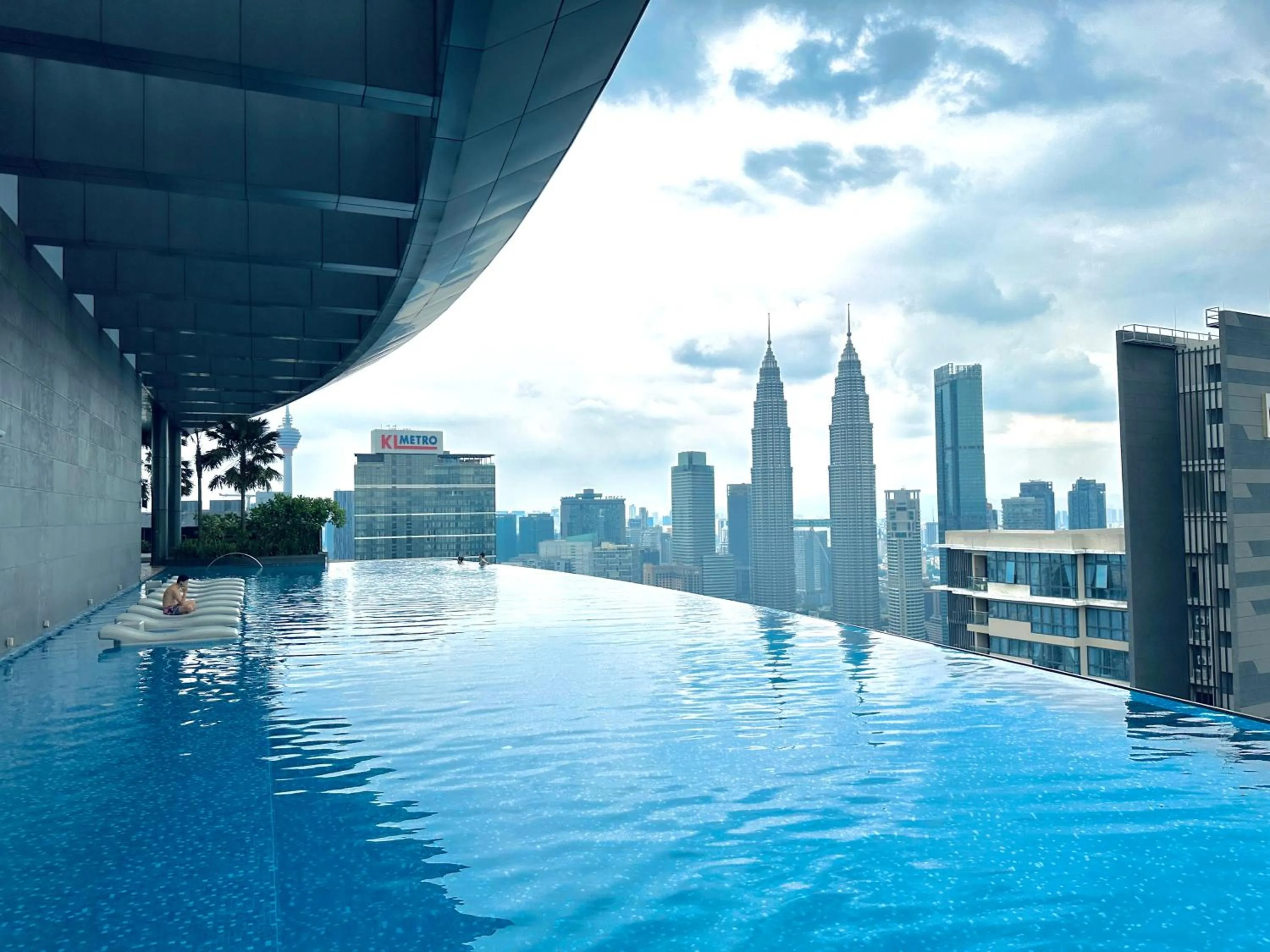 City view in Eaton Residences By Luna