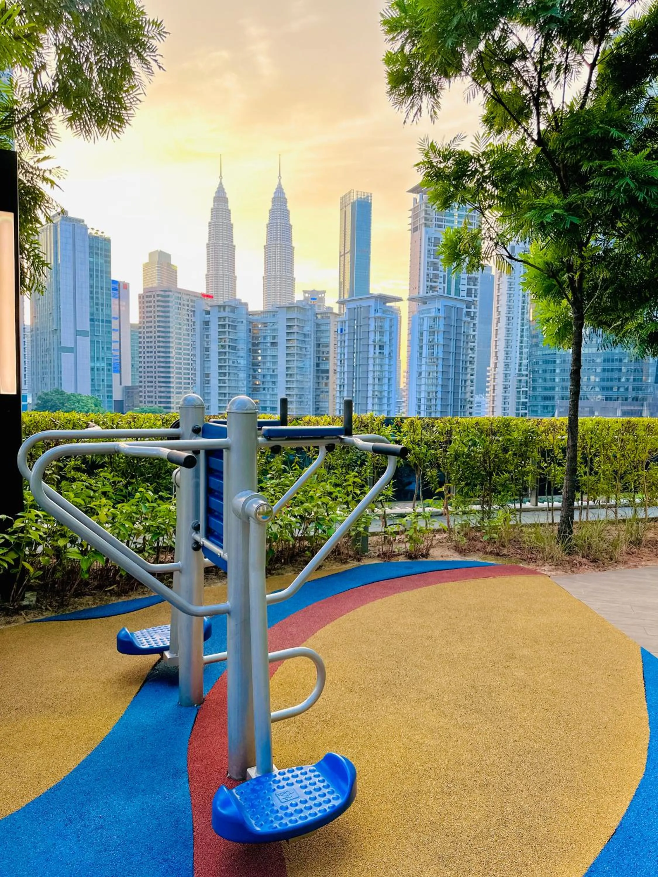 Day in Eaton Residences By Luna