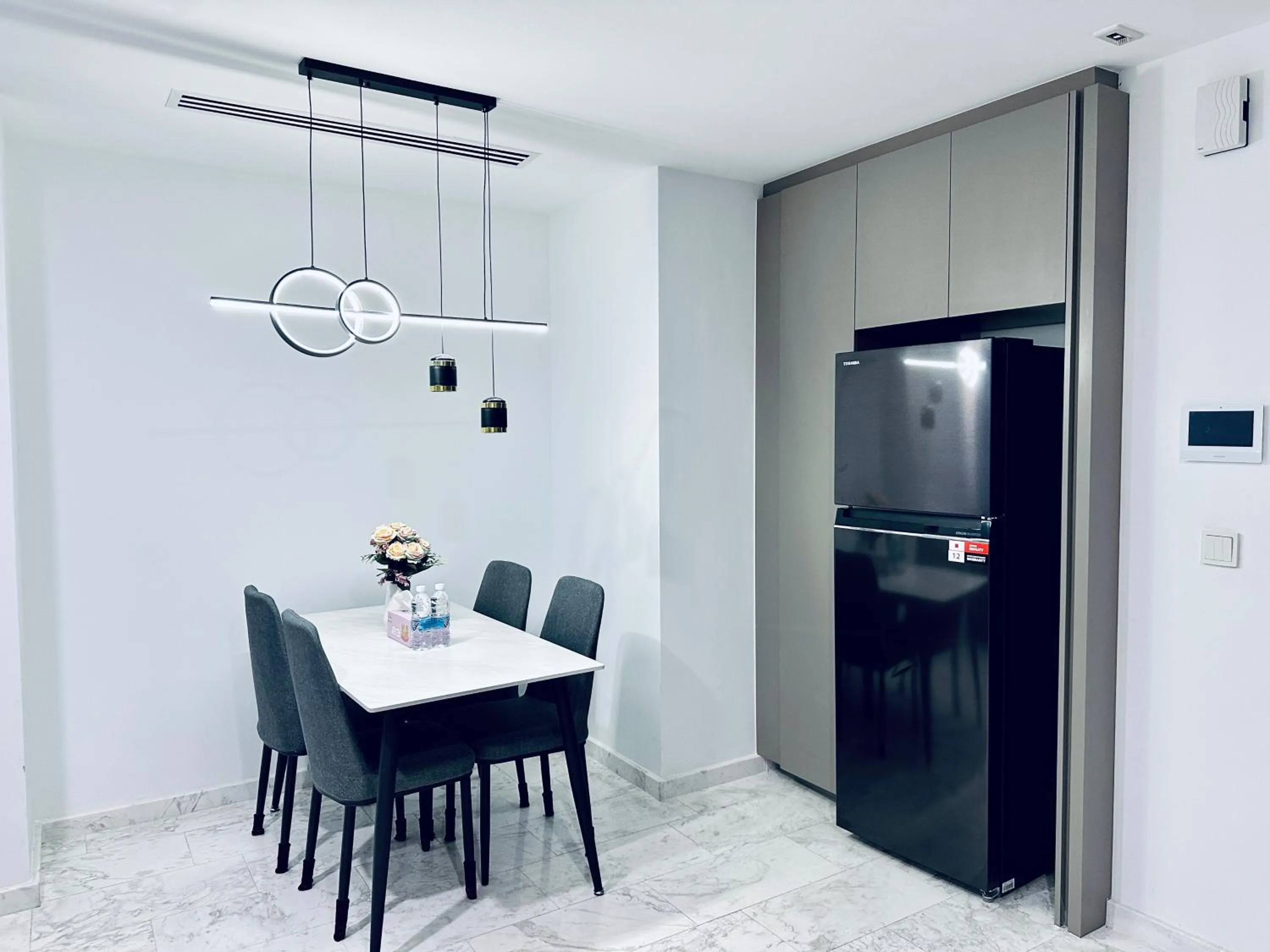 Kitchen or kitchenette in Eaton Residences By Luna