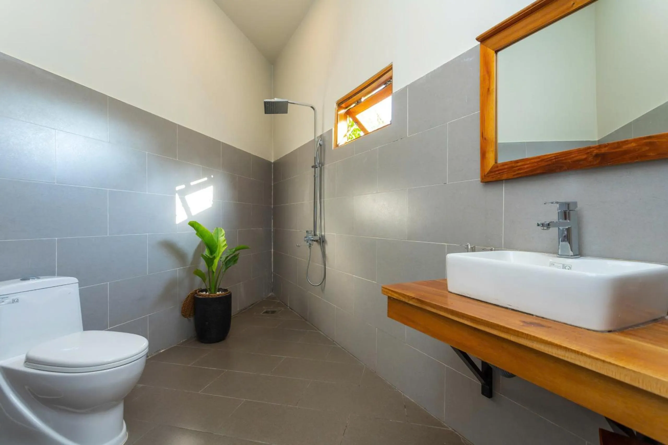 Shower in Bauhinia Resort & Spa Phu Quoc