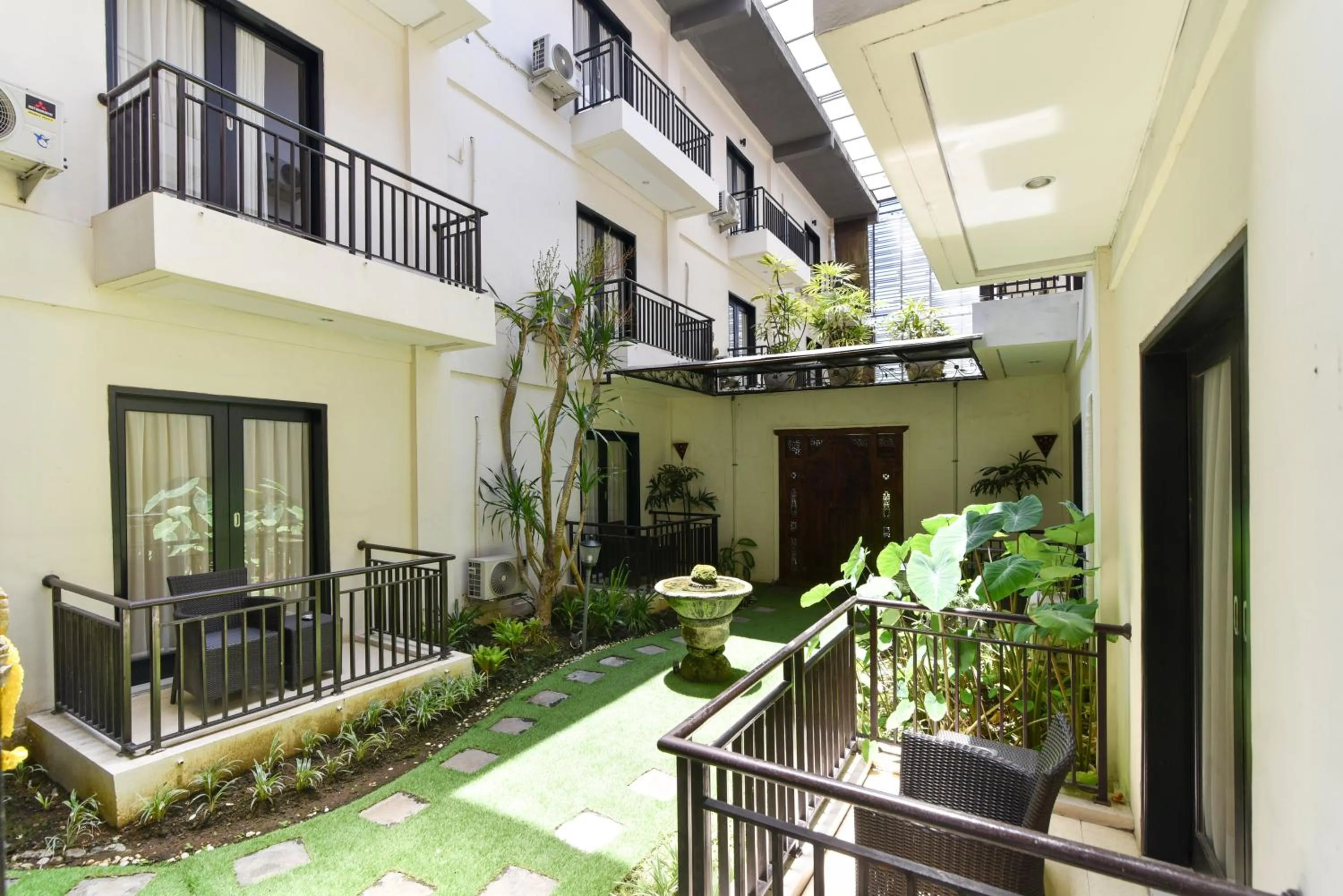 Balcony/Terrace in RedDoorz Plus near Mall Bali Galeria 2