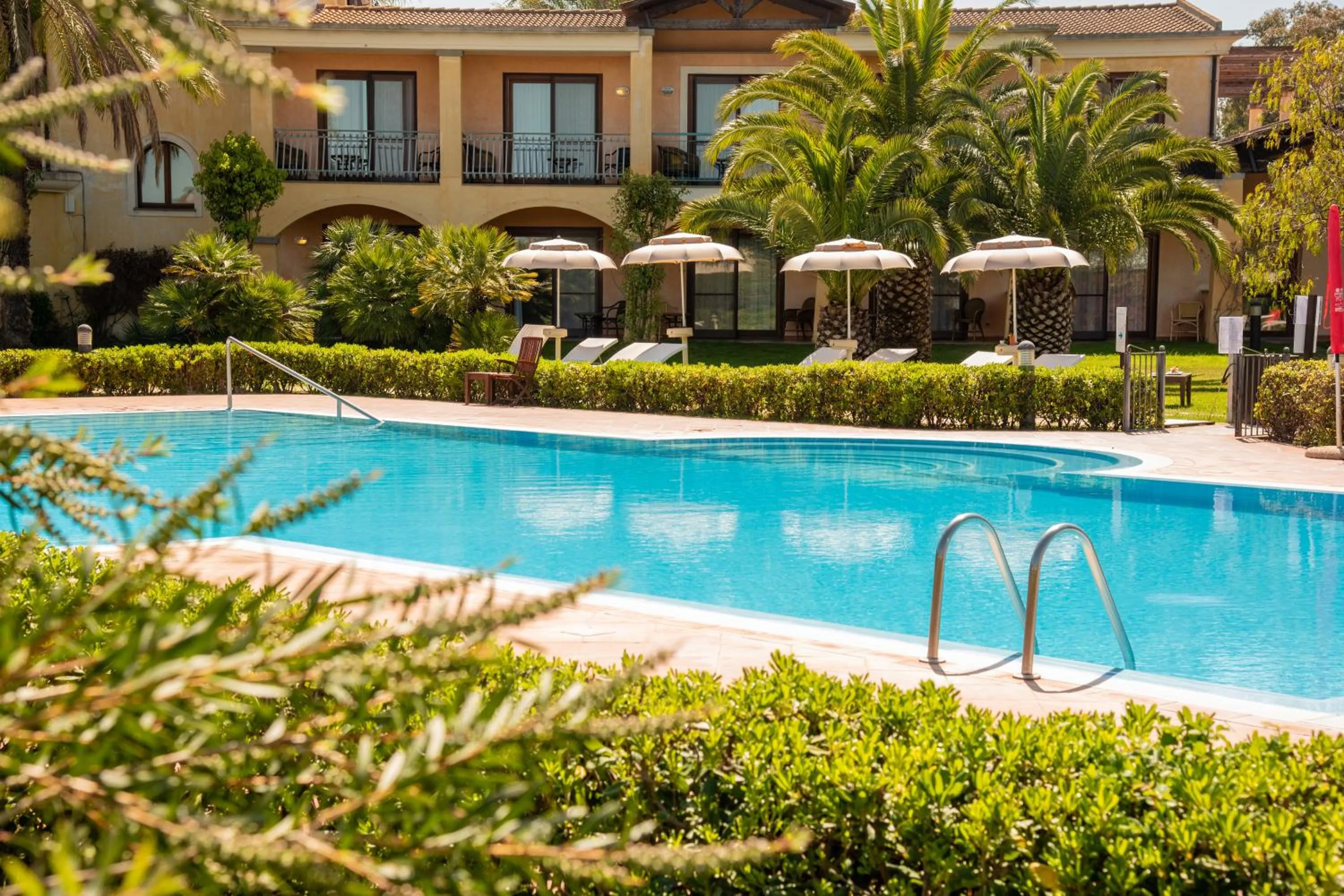 Swimming pool in Hotel Santa Gilla