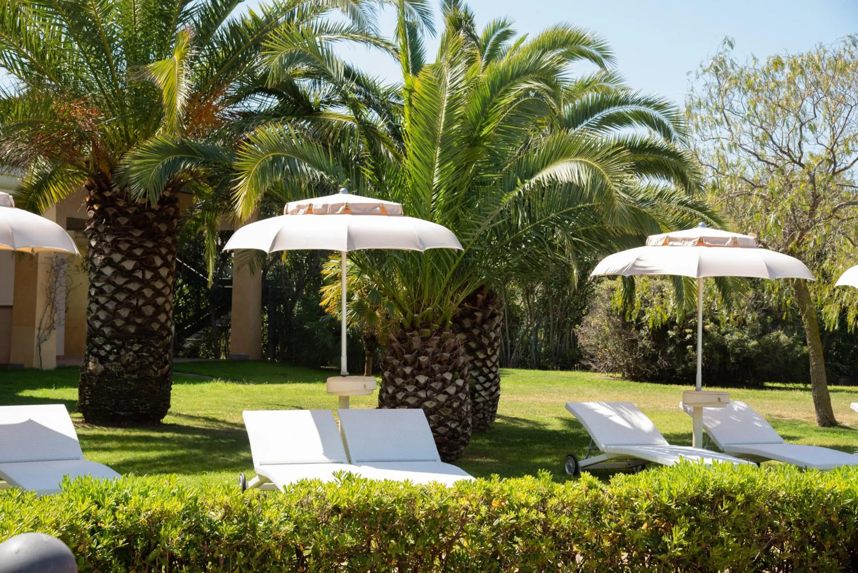 Swimming pool in Hotel Santa Gilla