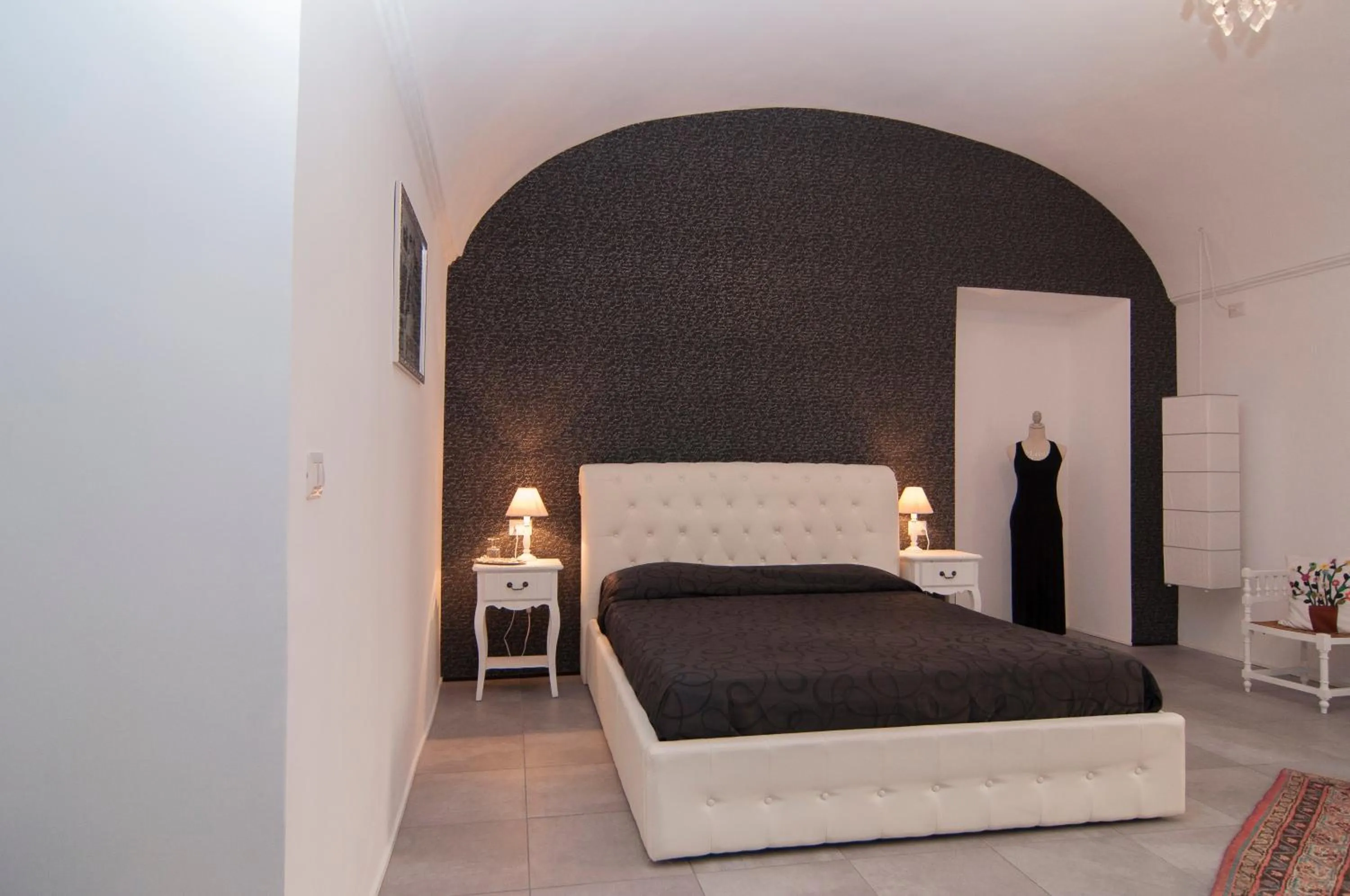 Photo of the whole room, Bed in B&B Torino Très Chic