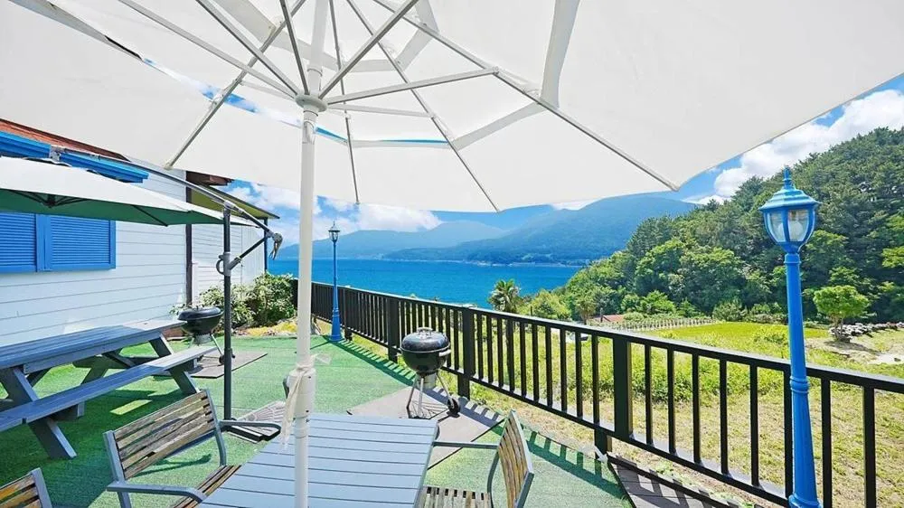 Geoje Sinbi Bada Pension