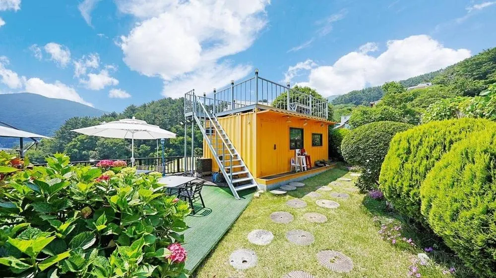Geoje Sinbi Bada Pension