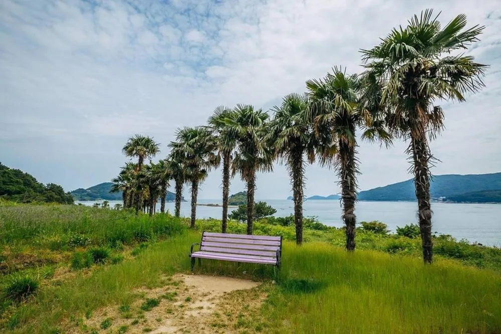 Geoje Sinbi Bada Pension
