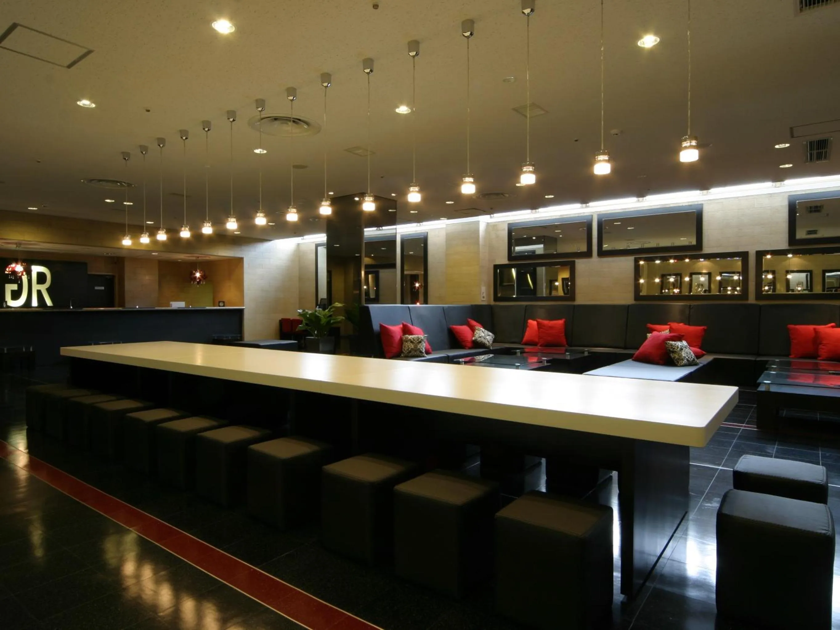 Lobby or reception in Green Rich Hotel Matsue Ekimae