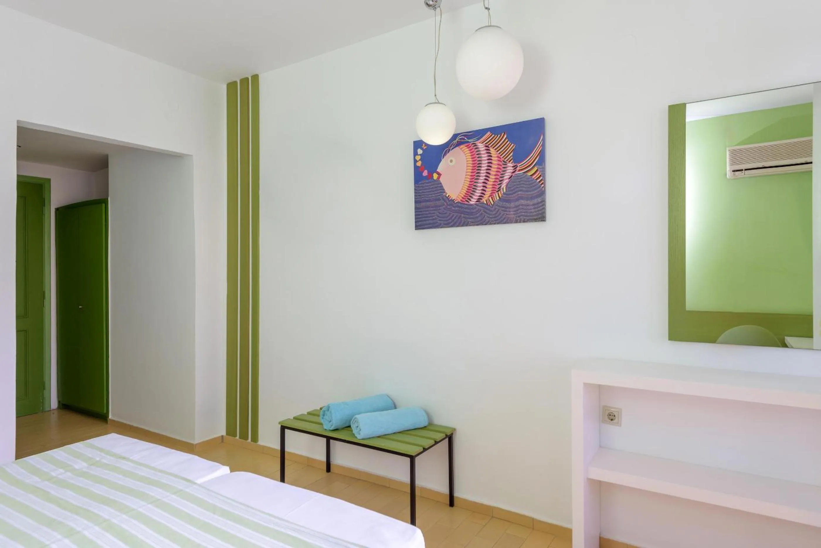 Photo of the whole room, Bed in Zeus Hotels Palm Beach