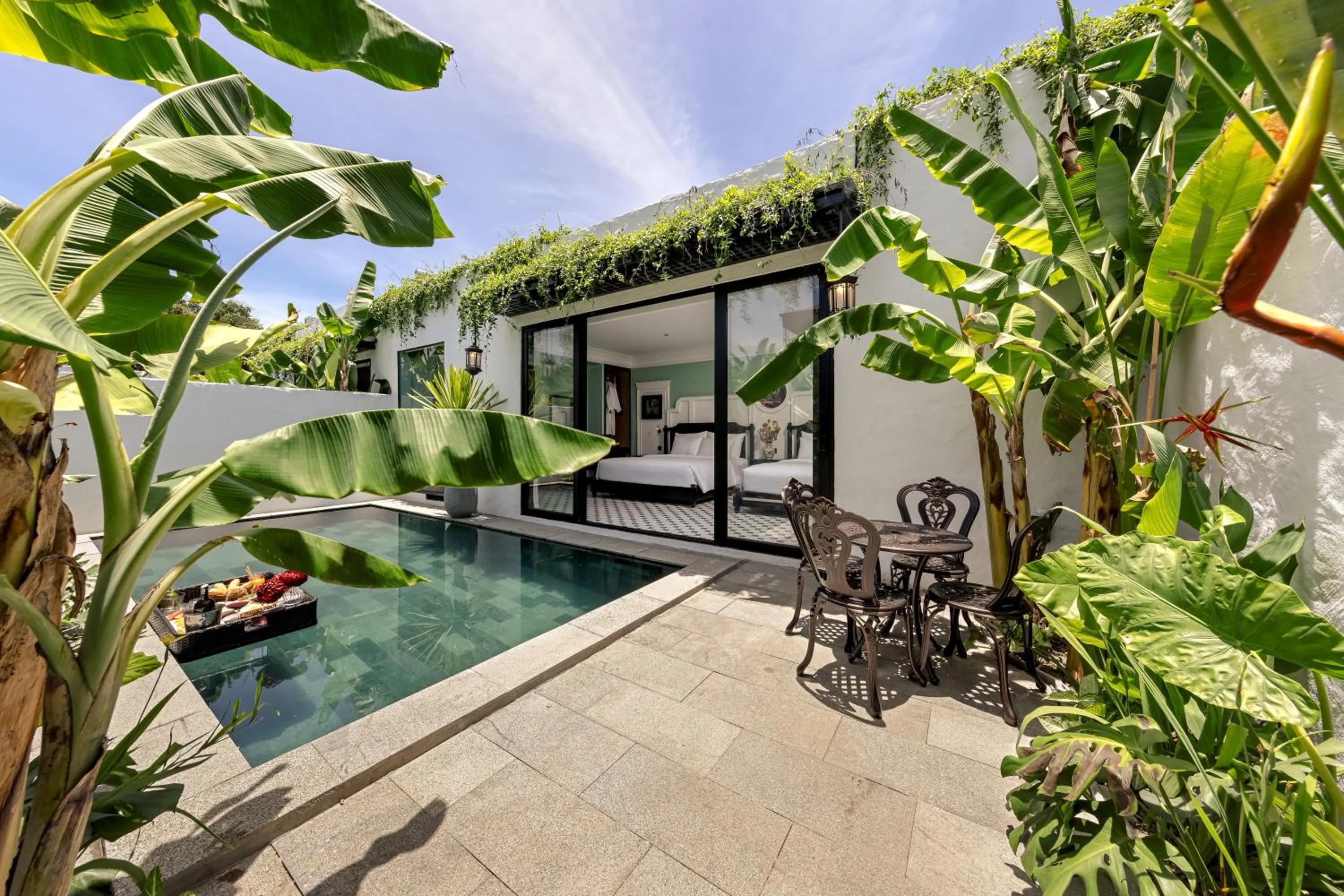 Pool view in AN Retreats Ninh Binh