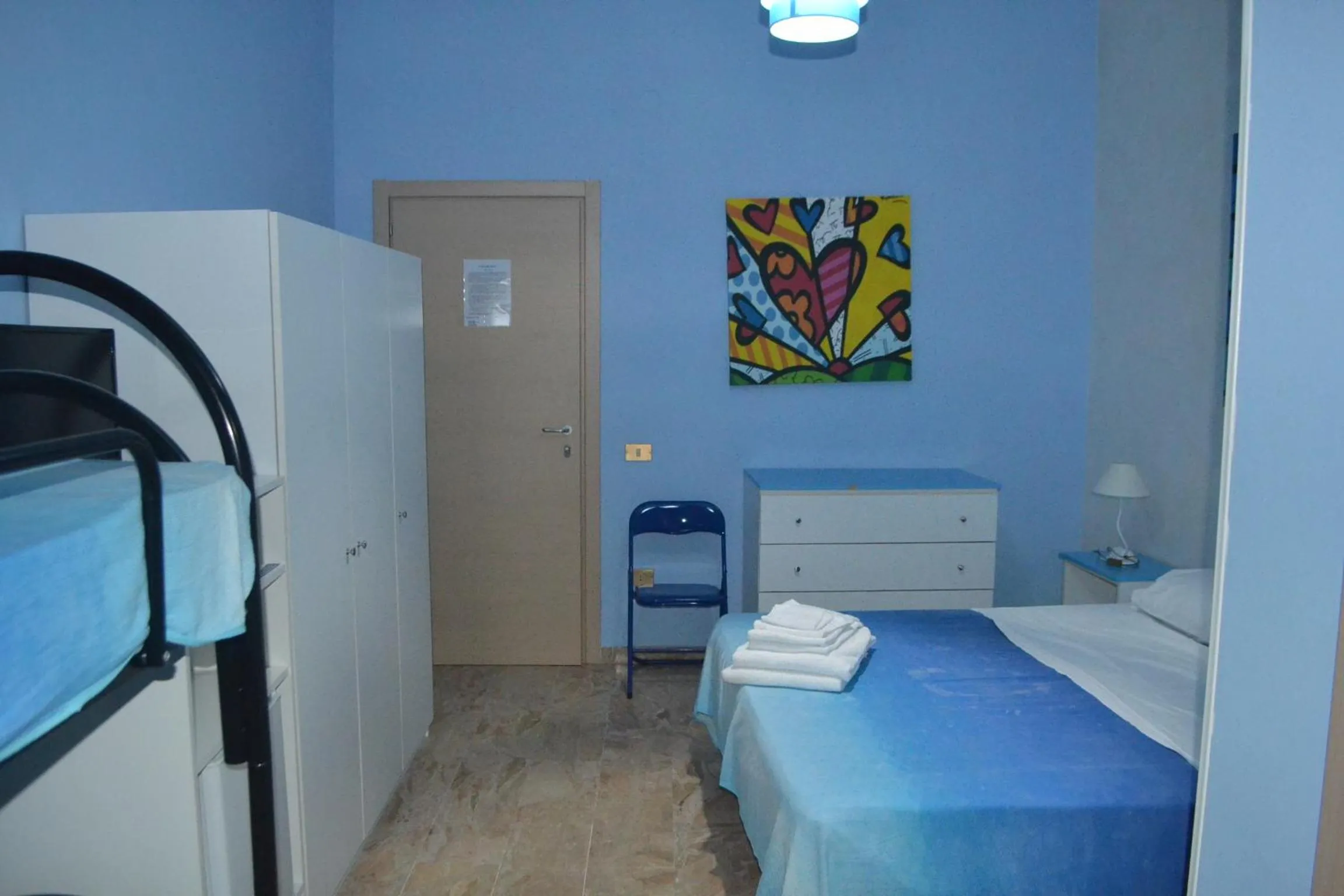 Photo of the whole room, Bed in La Marinella