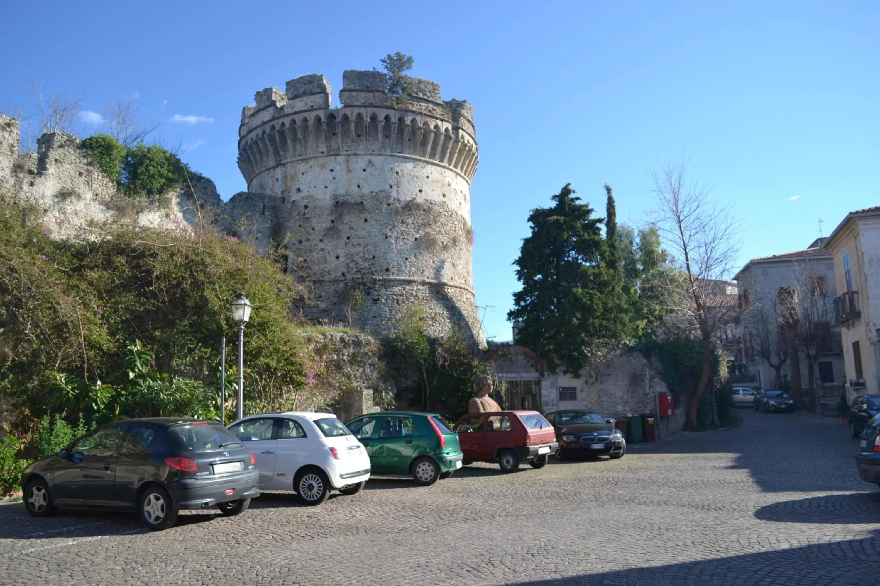 Nearby landmark in La Marinella