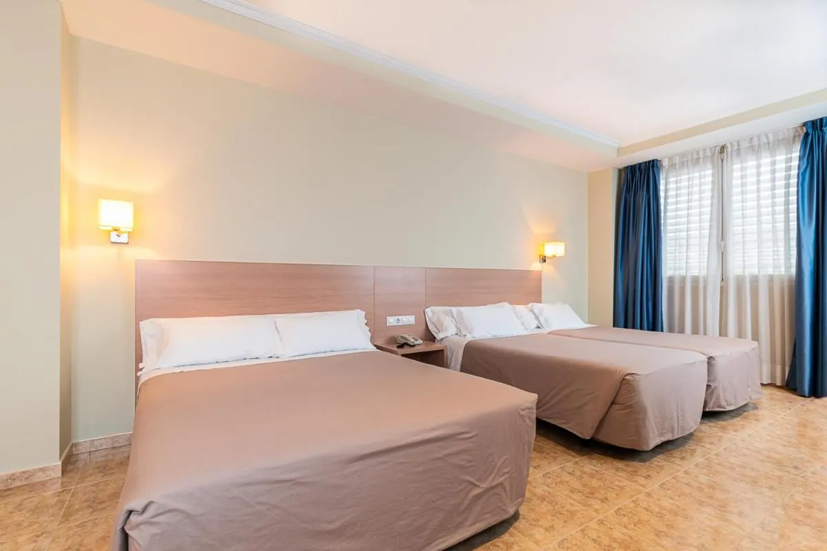 Bedroom, Bed in Hotel Alba