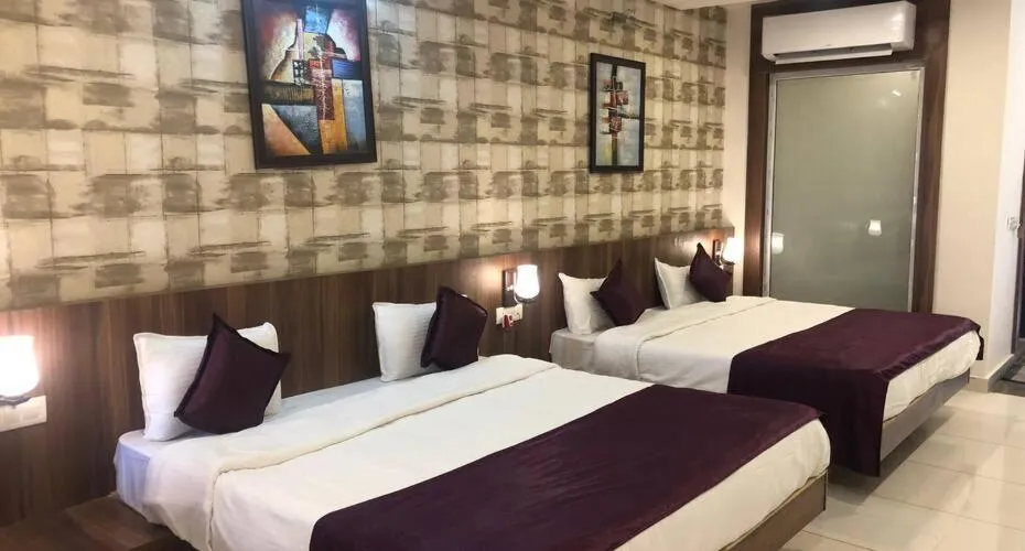 Hotel Rishabh