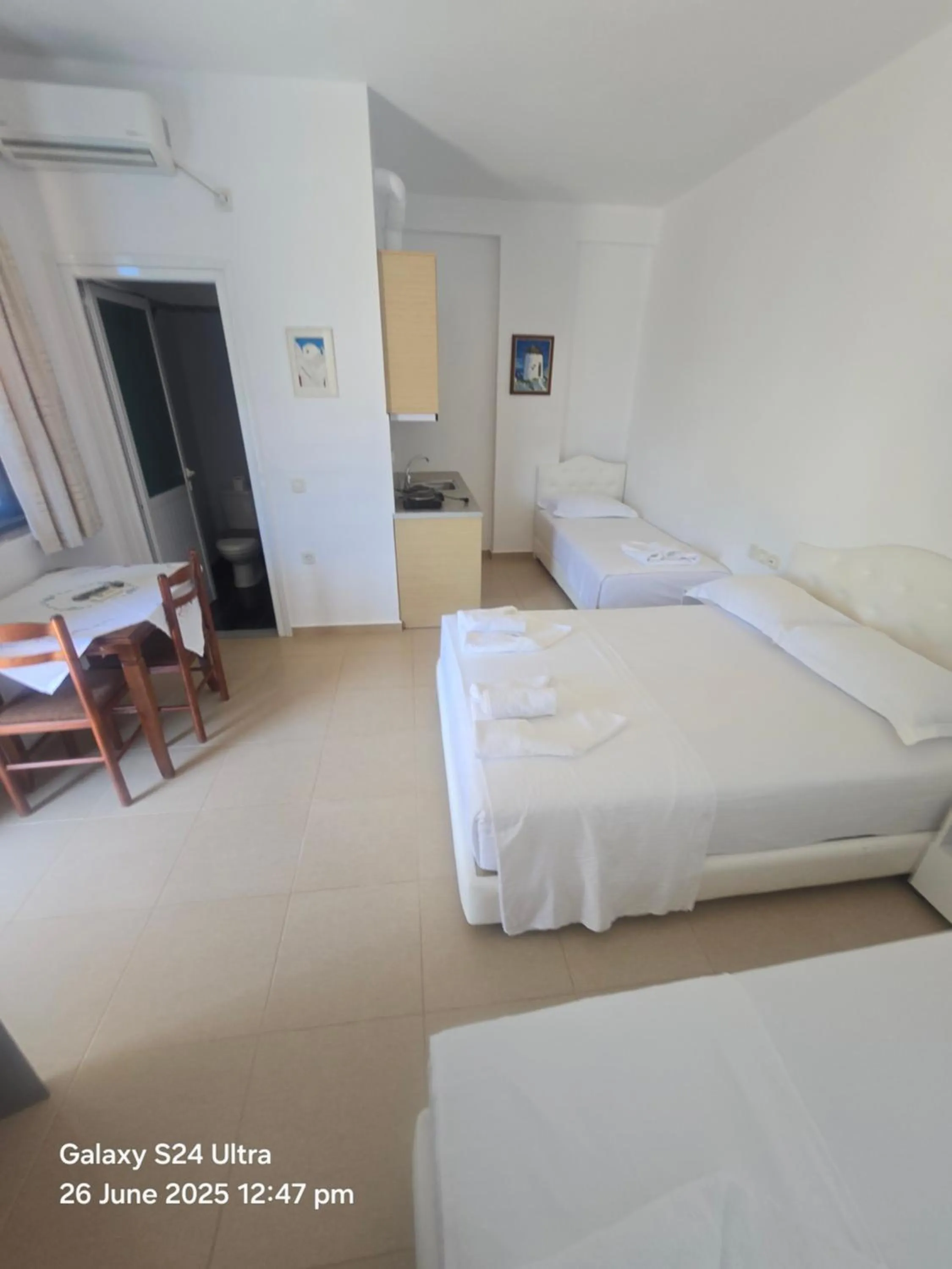 Bedroom, Bed in Hotel Belle Vue